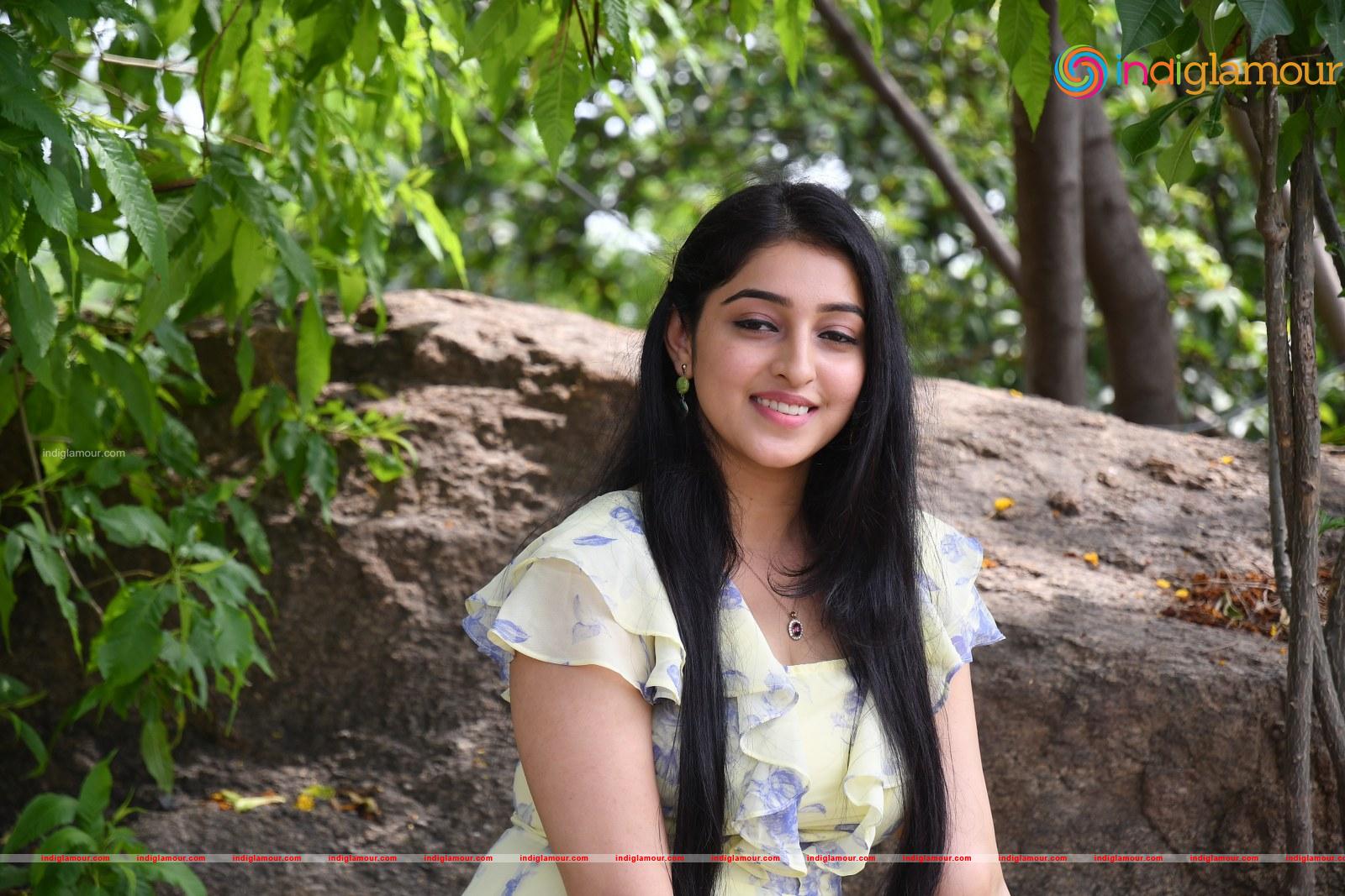 Mouryaani Actress hd photo