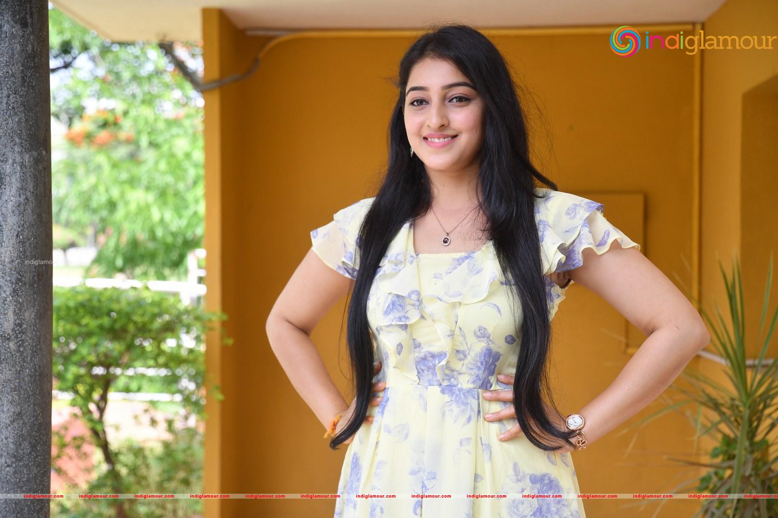 Mouryaani Actress hd photo