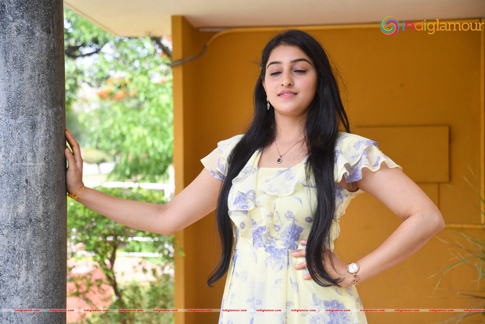 Mouryaani Actress hd photo