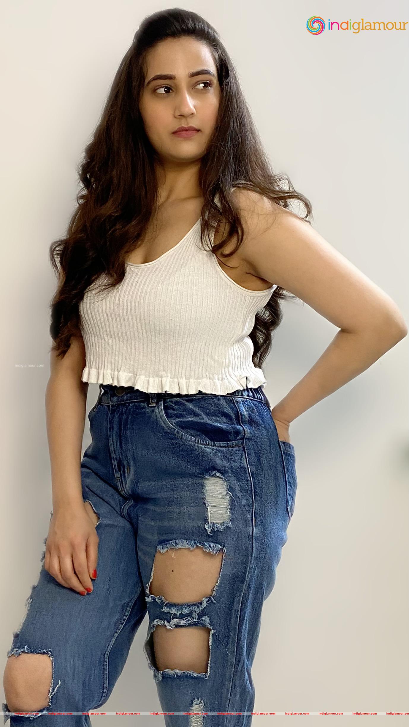 Manjusha Actress hd photo