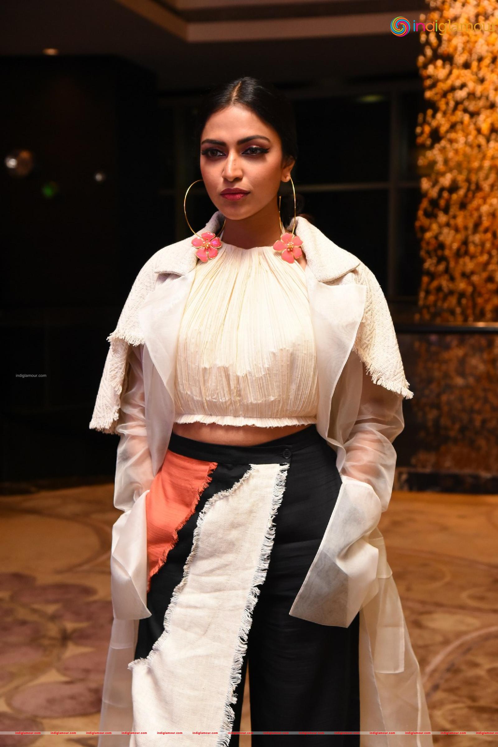 Amala Paul Actress hd photo