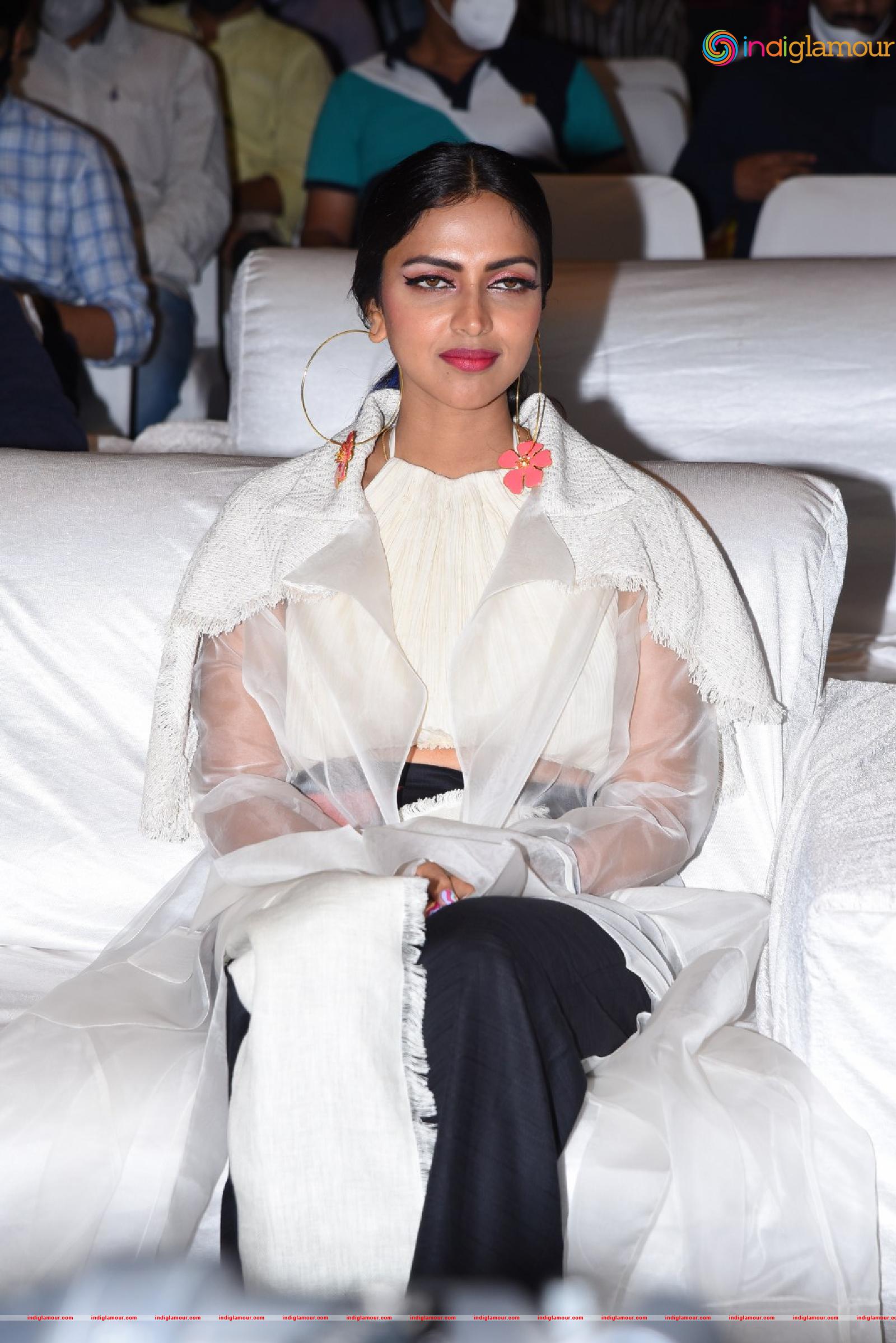 Amala Paul Actress hd photo
