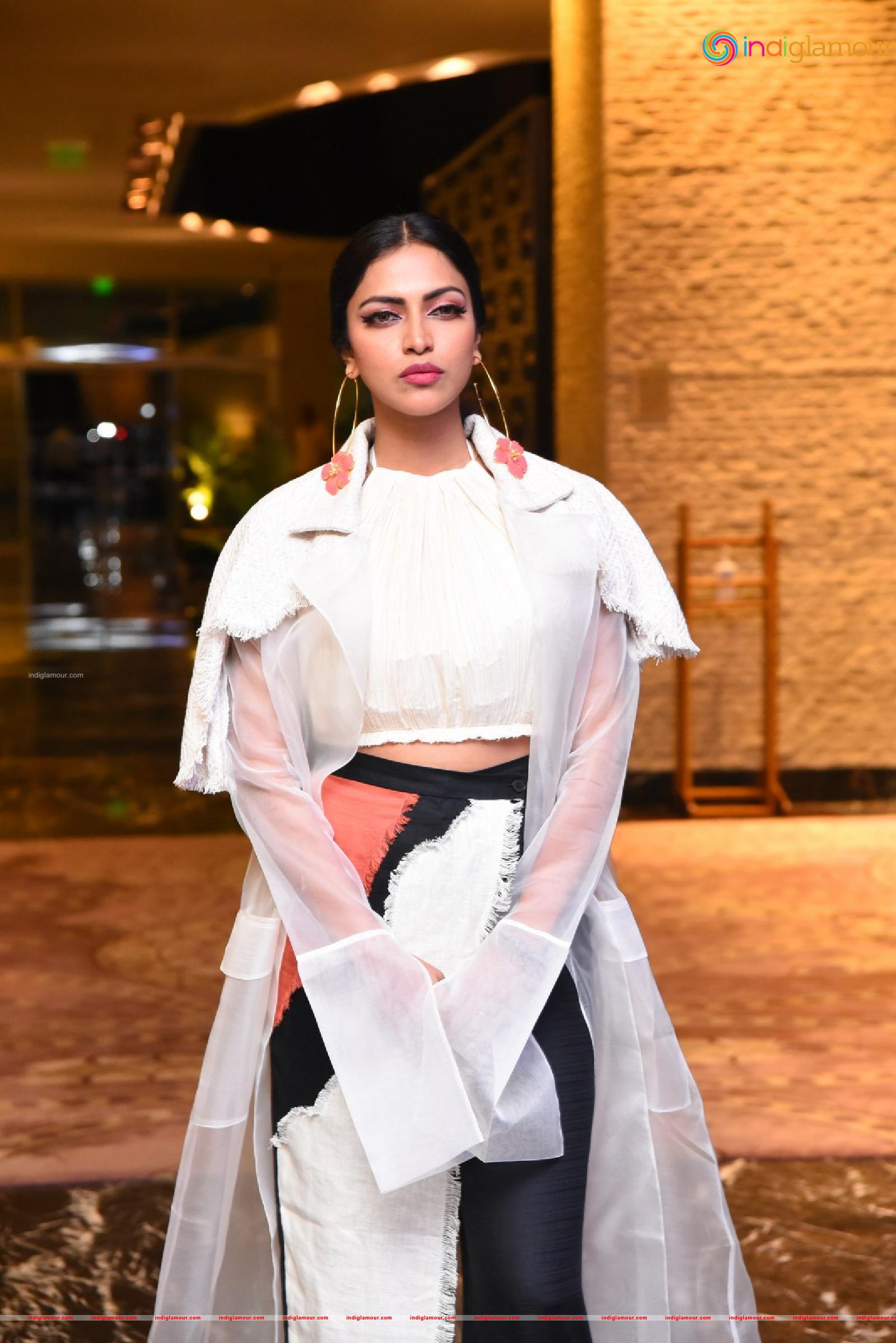 Amala Paul Actress hd photo