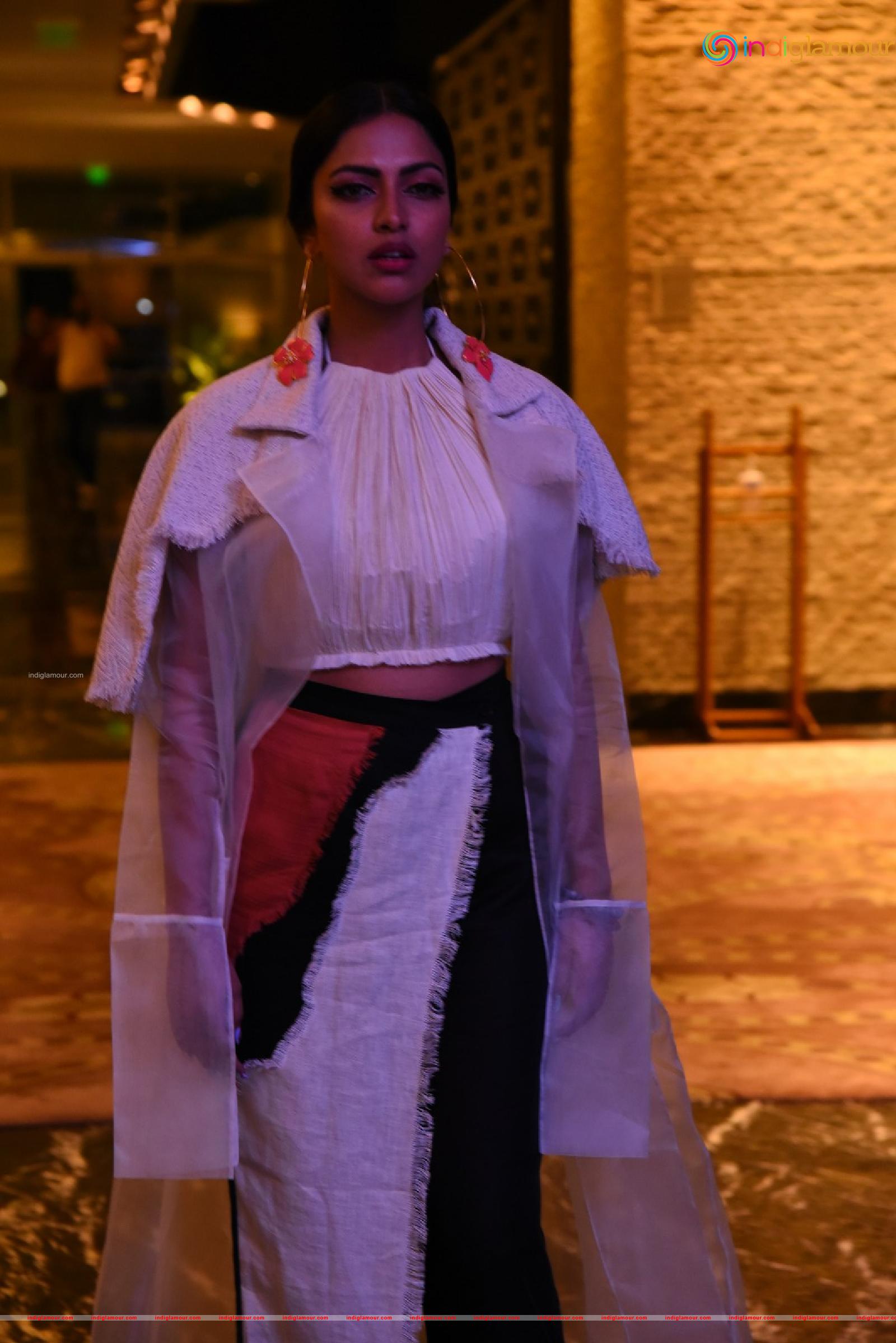 Amala Paul Actress hd photo