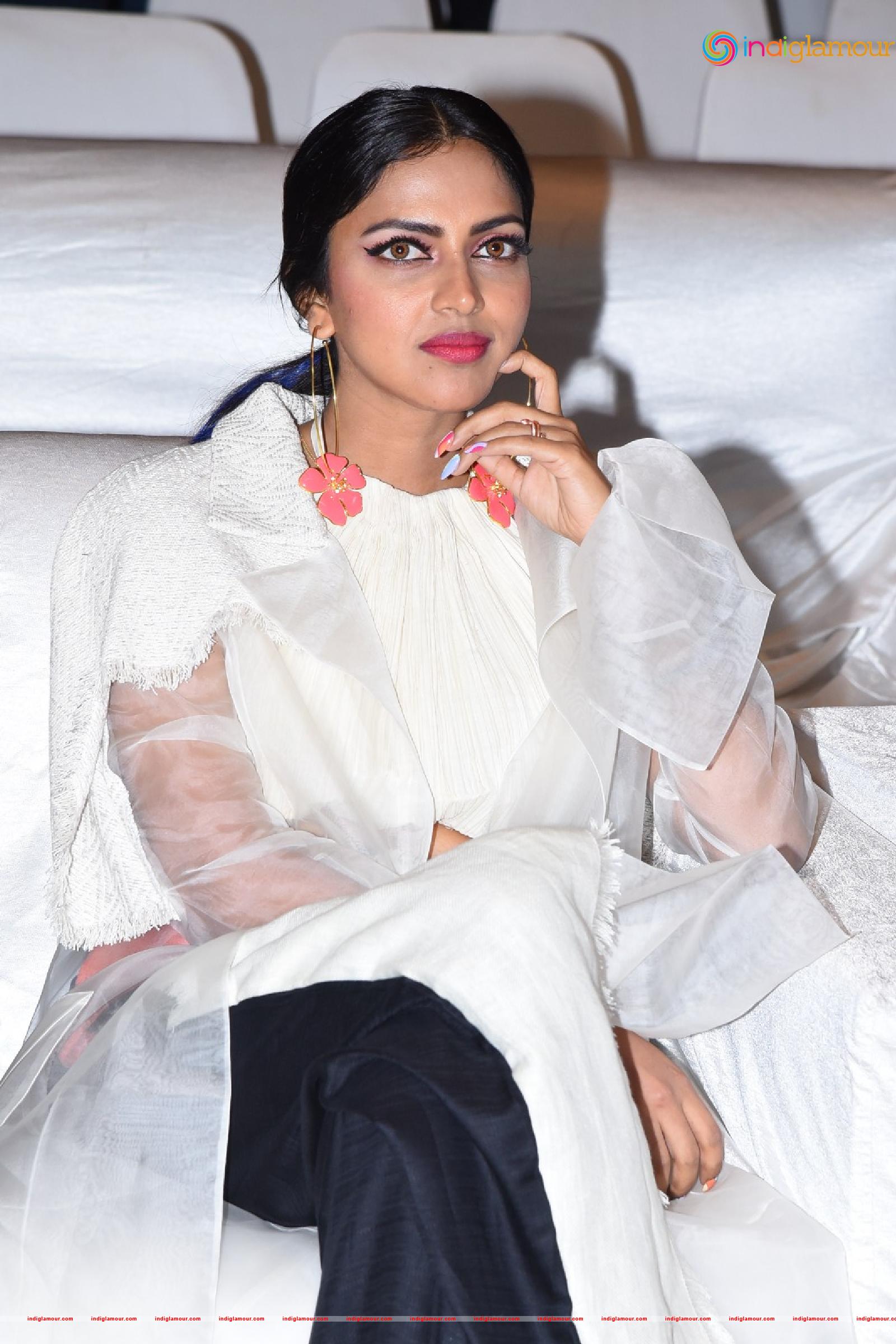 Amala Paul Actress hd photo
