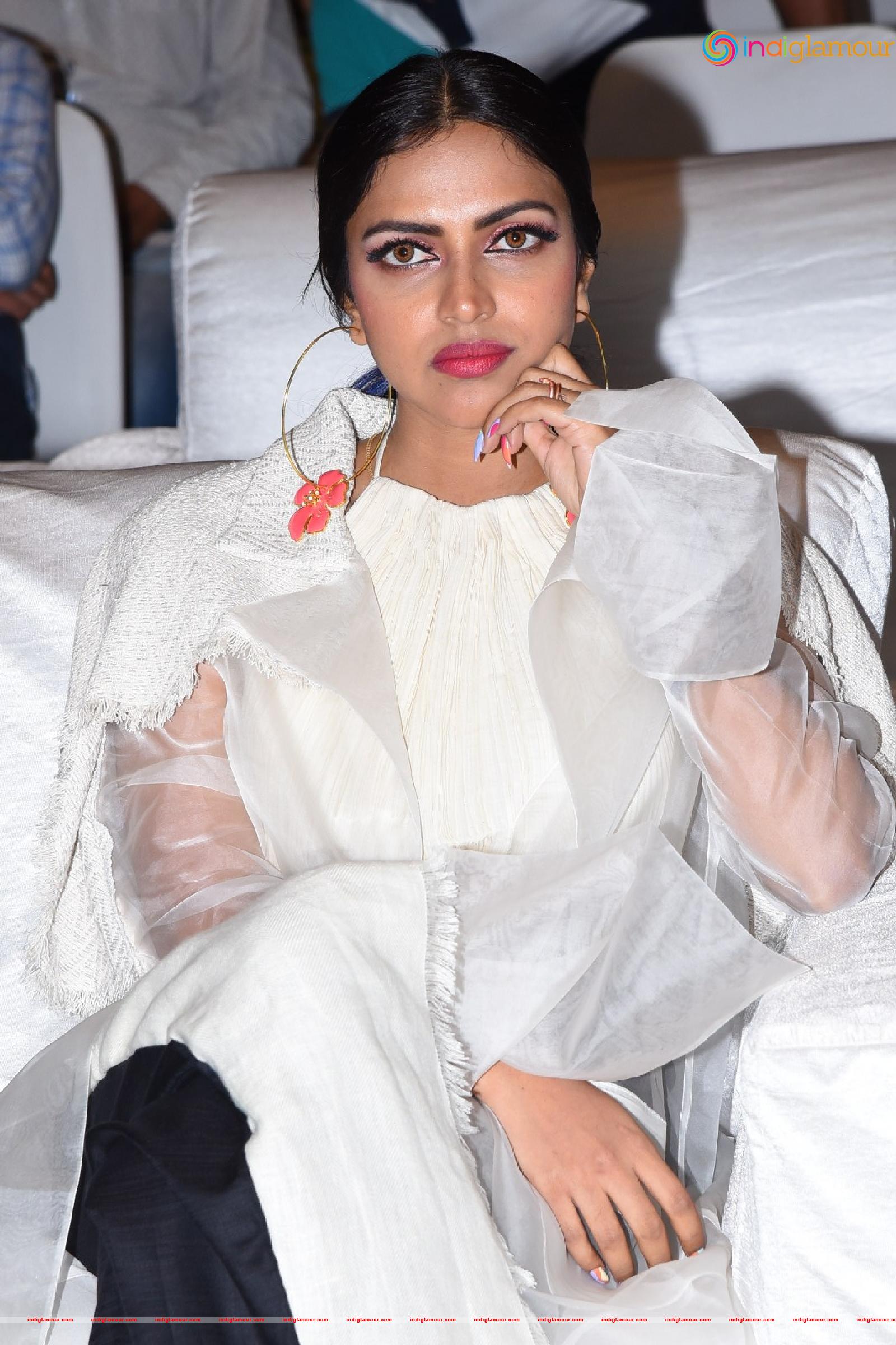 Amala Paul Actress hd photo