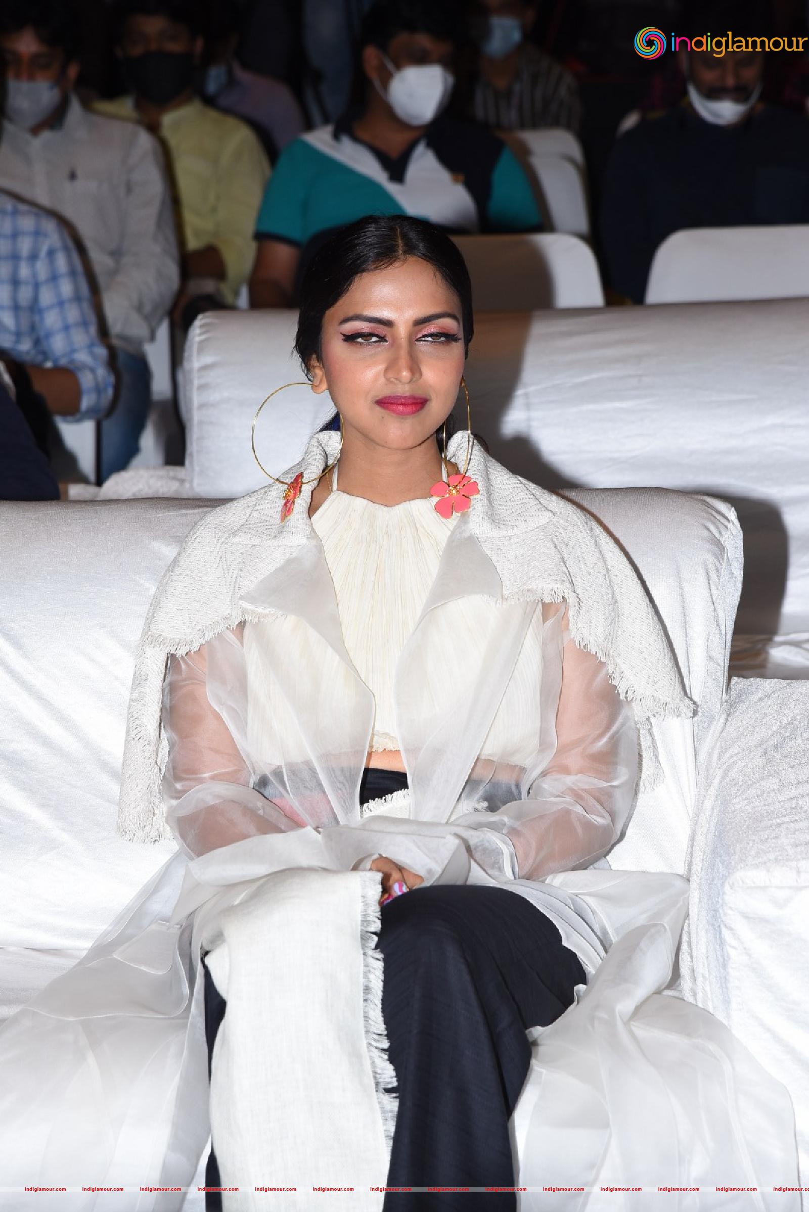 Amala Paul Actress hd photo