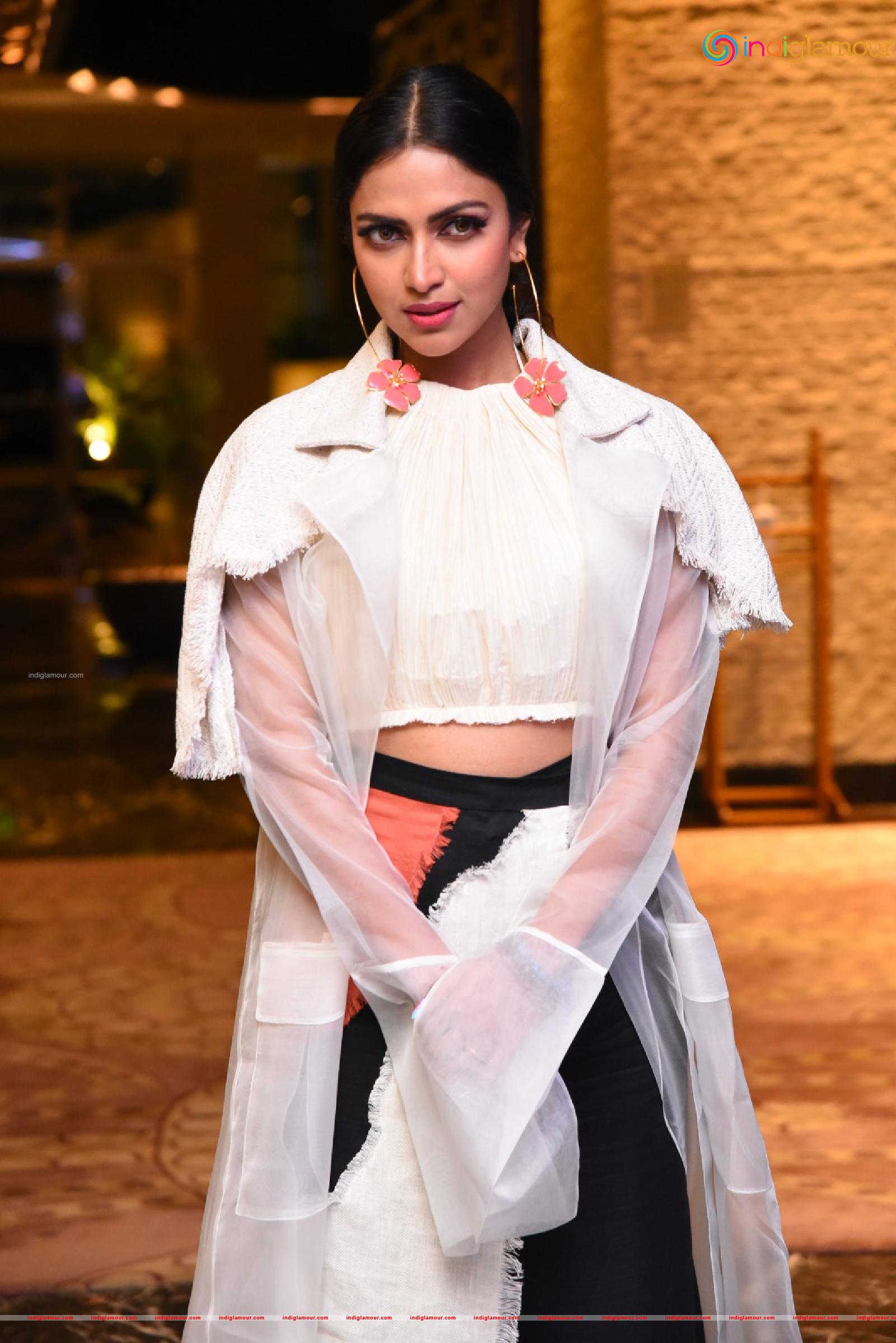 Amala Paul Actress hd photo