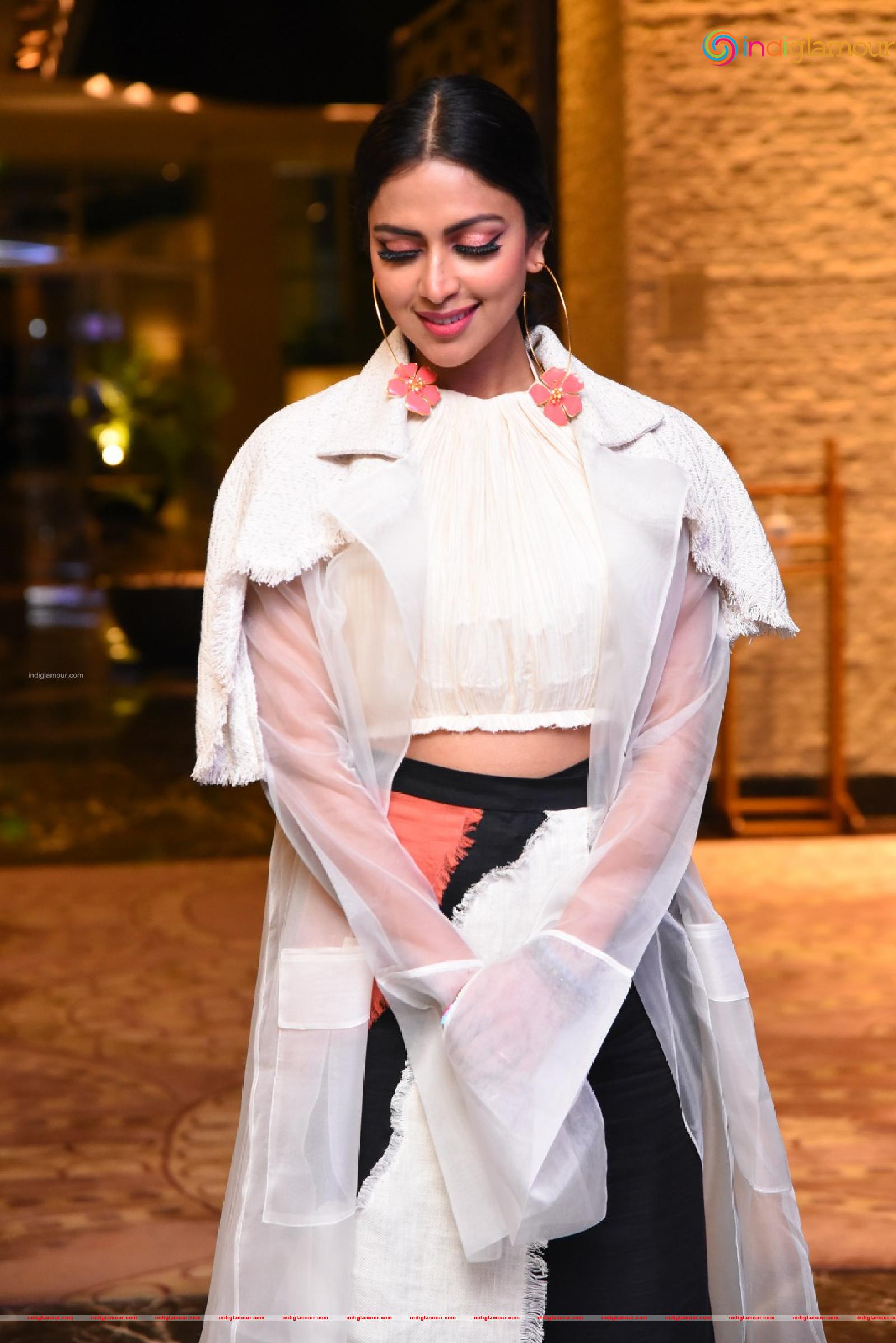Amala Paul Actress hd photo