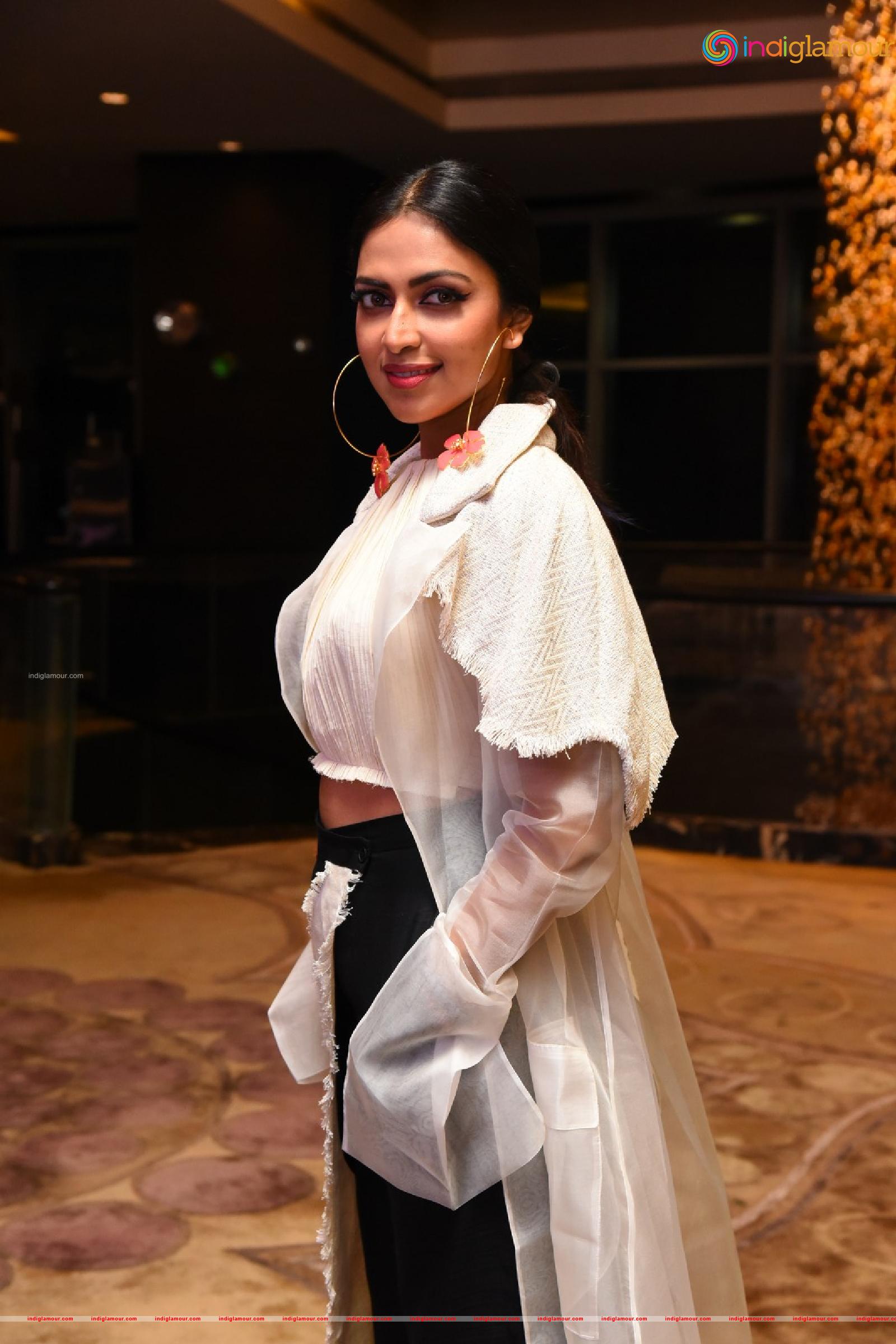 Amala Paul Actress hd photo
