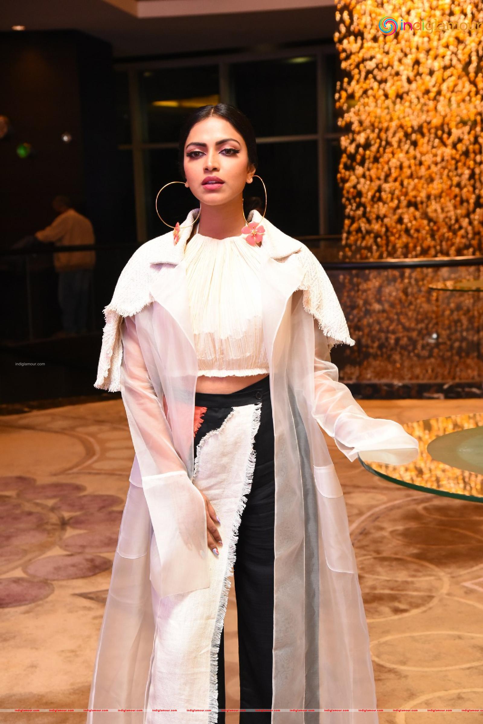 Amala Paul Actress hd photo