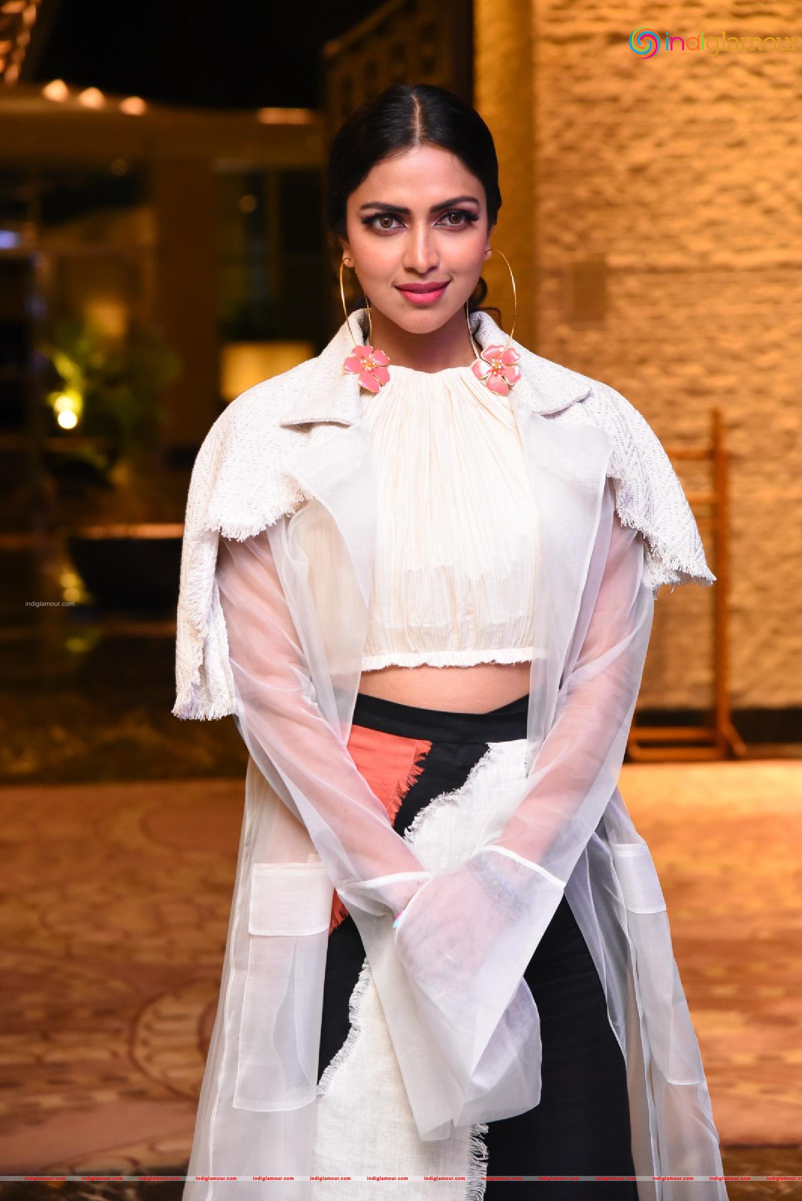 Amala Paul Actress hd photo
