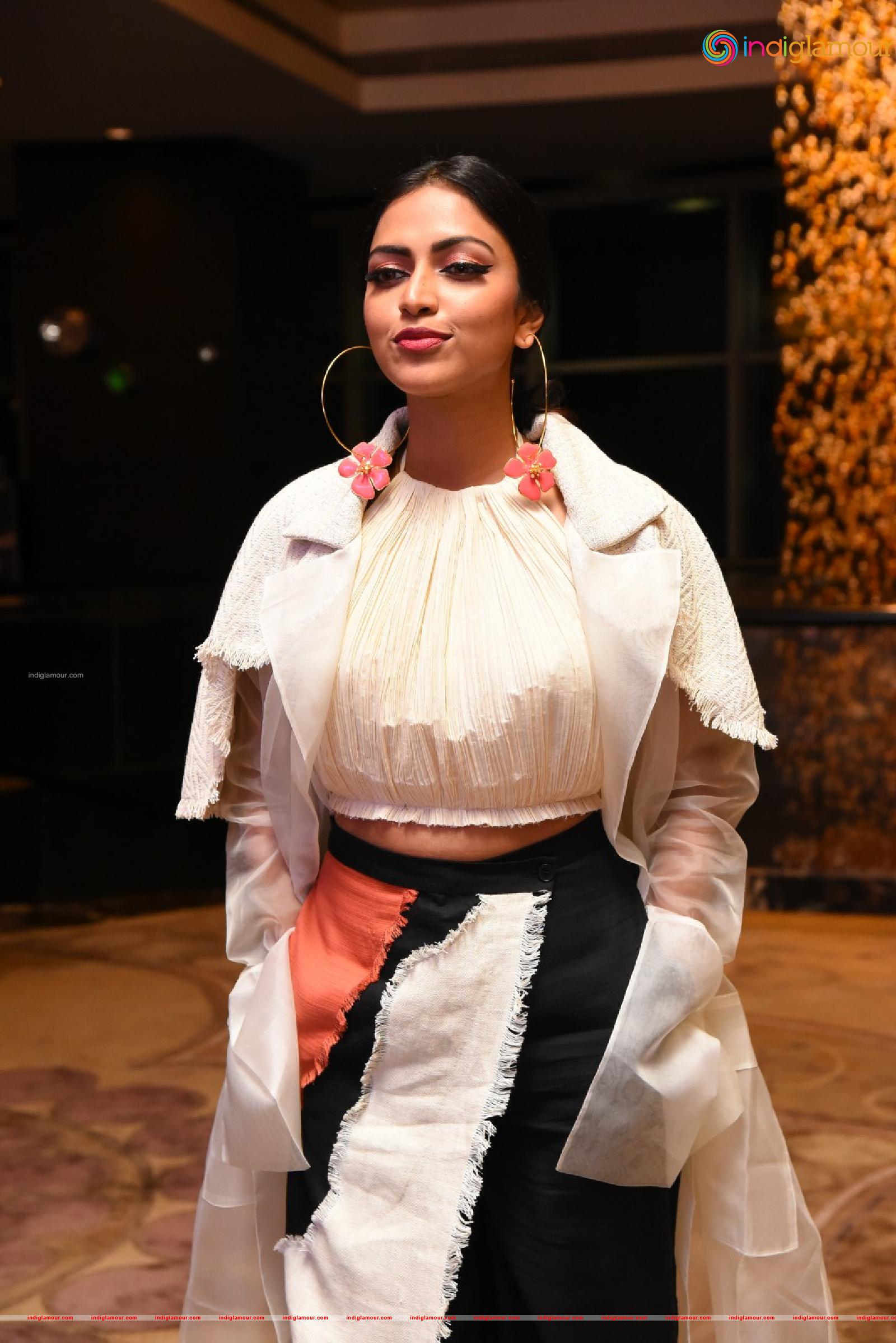 Amala Paul Actress hd photo