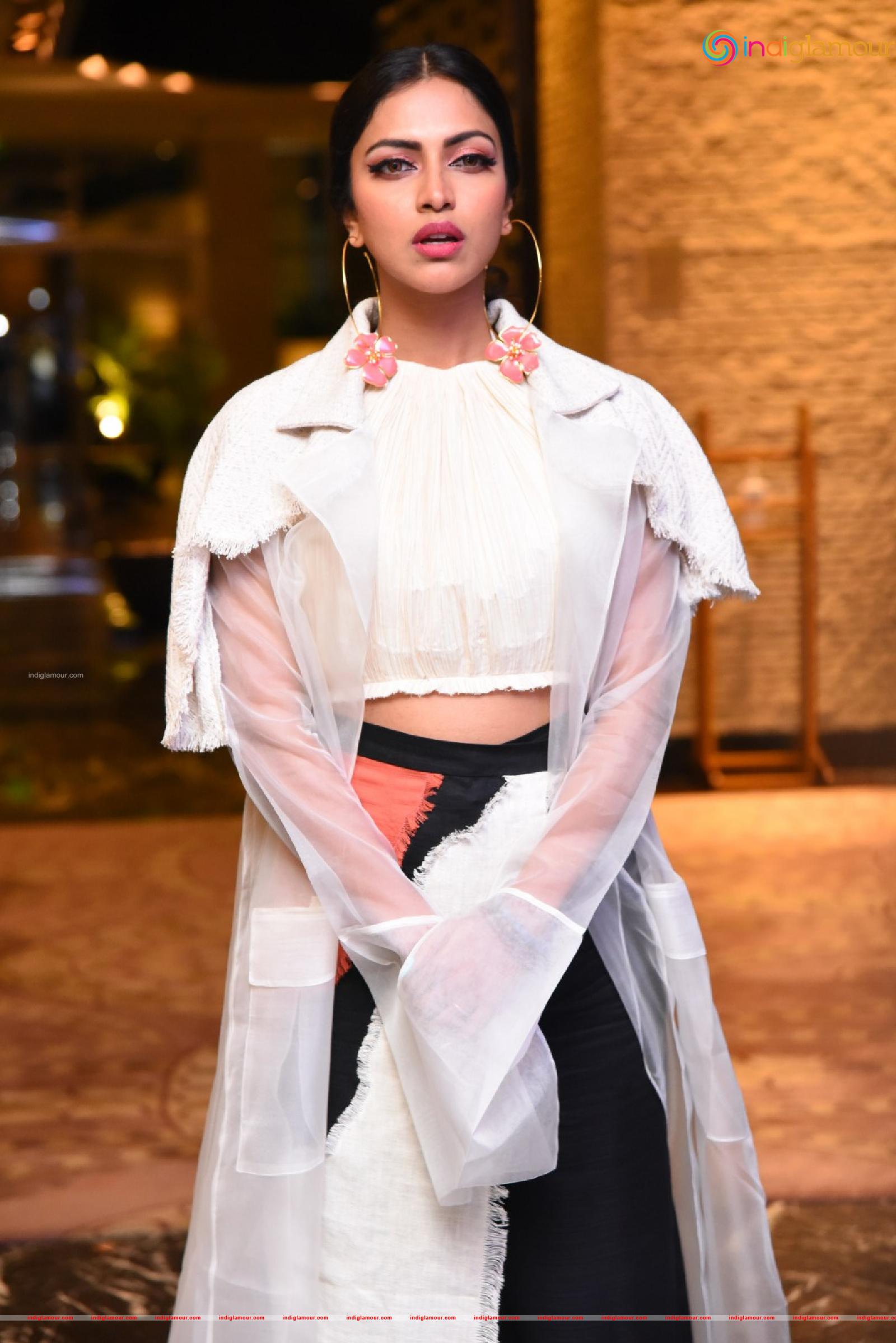 Amala Paul Actress hd photo