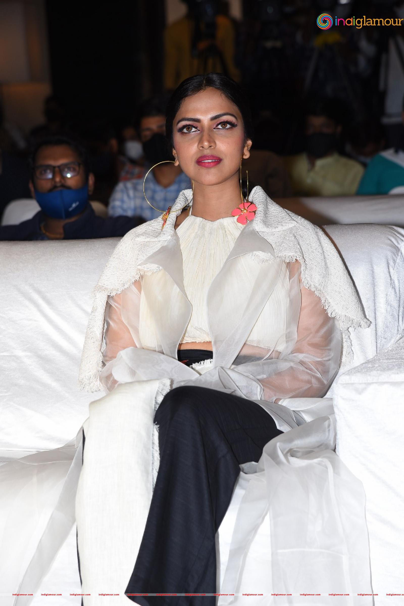 Amala Paul Actress hd photo