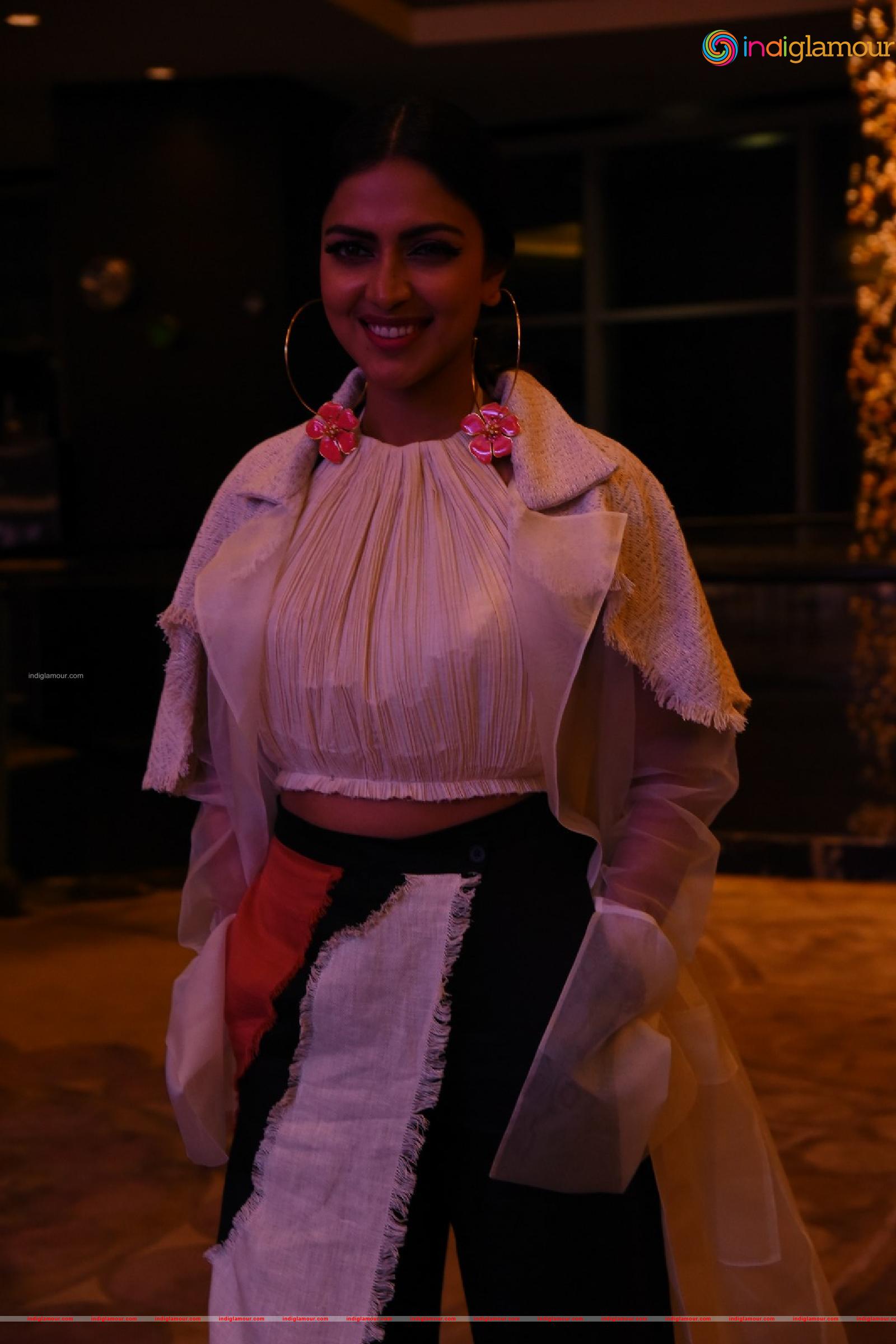 Amala Paul Actress hd photo