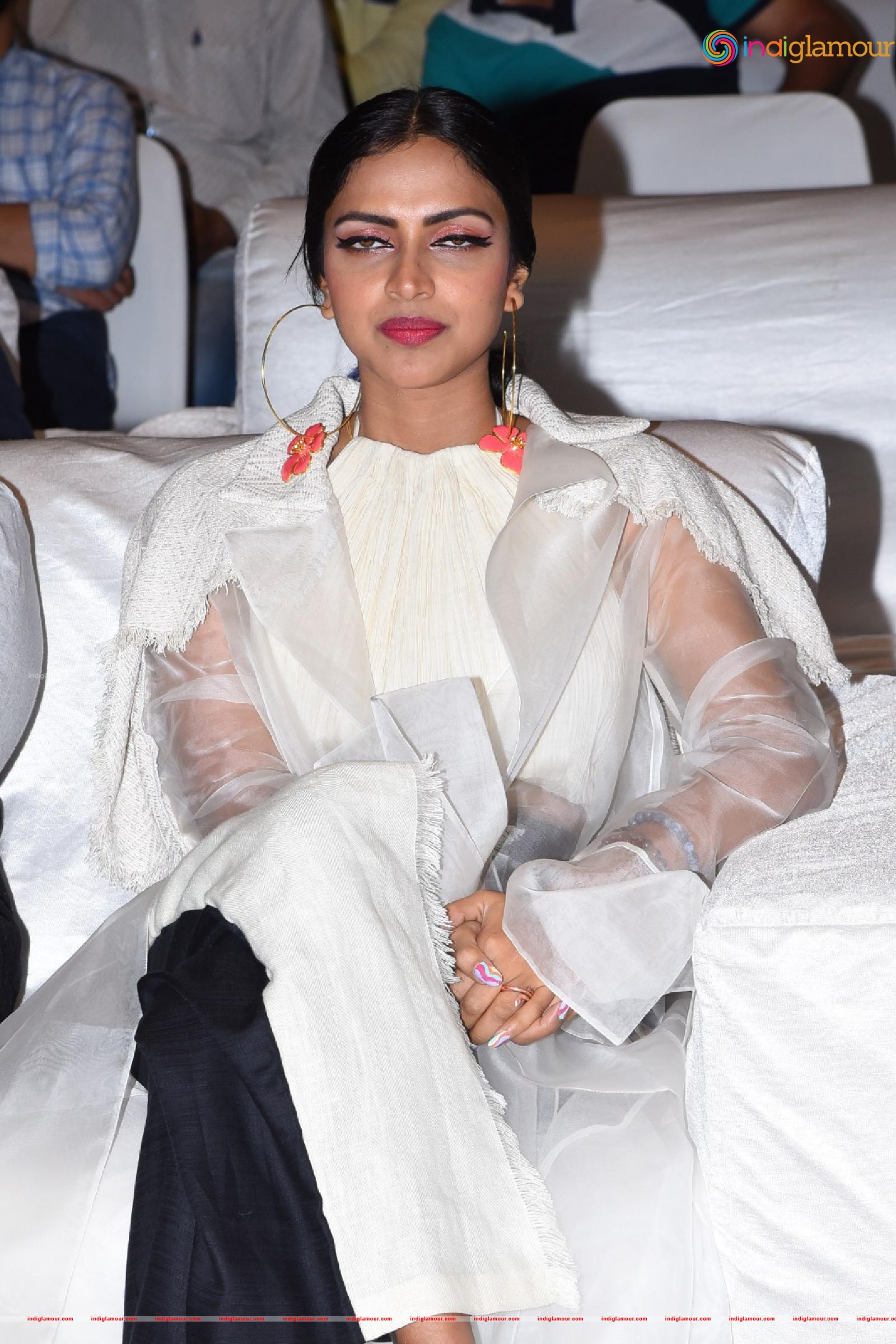 Amala Paul Actress hd photo