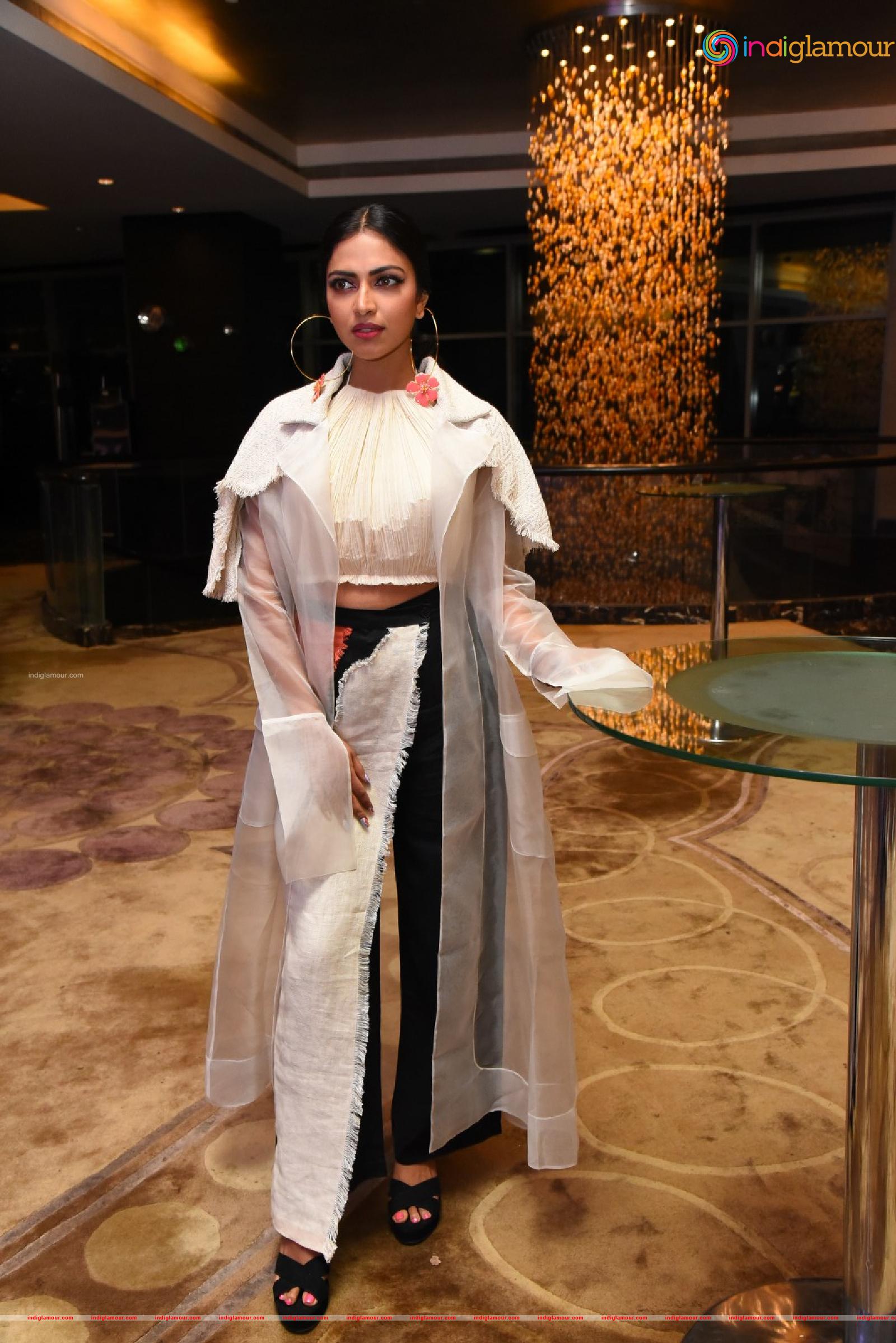 Amala Paul Actress hd photo