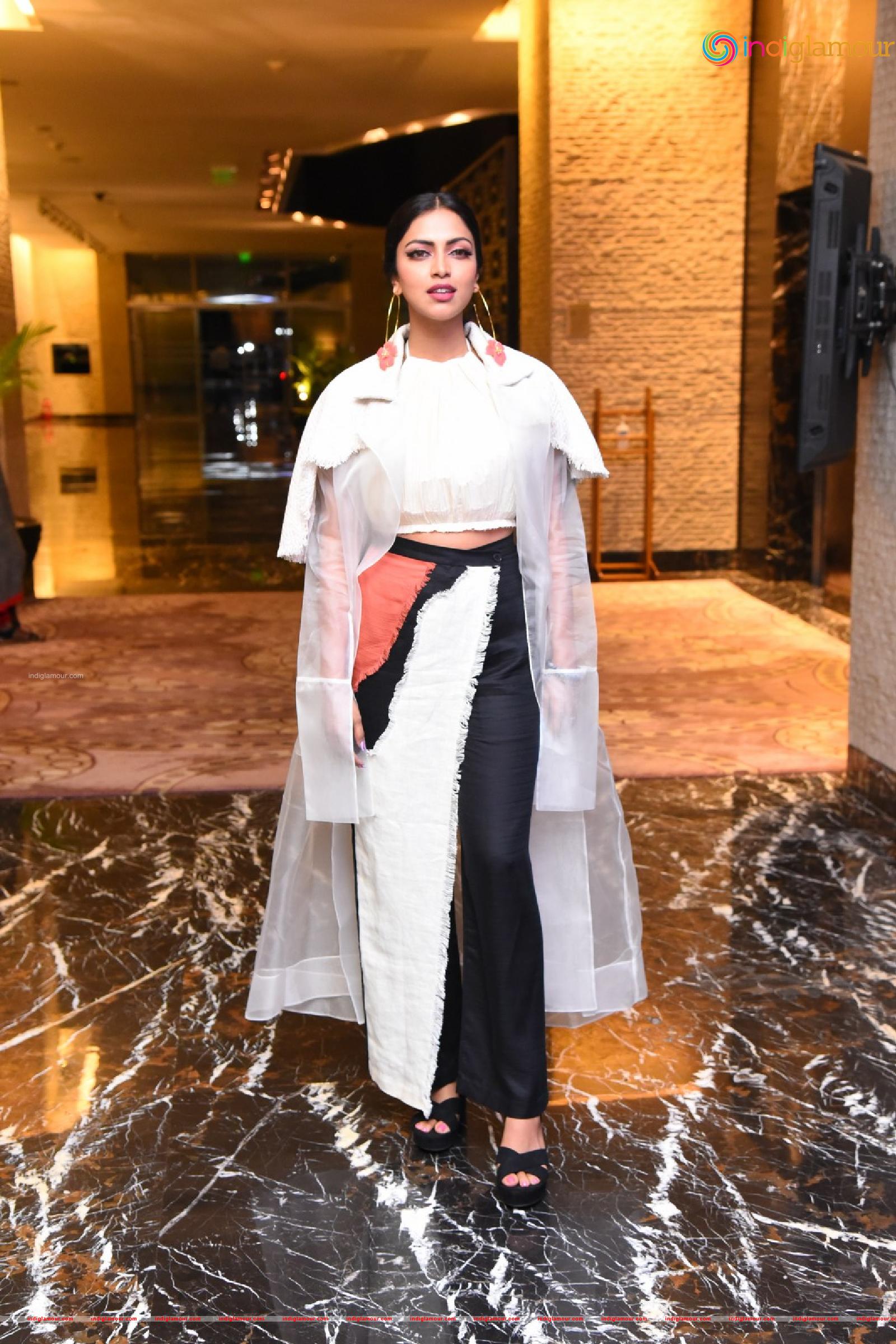 Amala Paul Actress hd photo