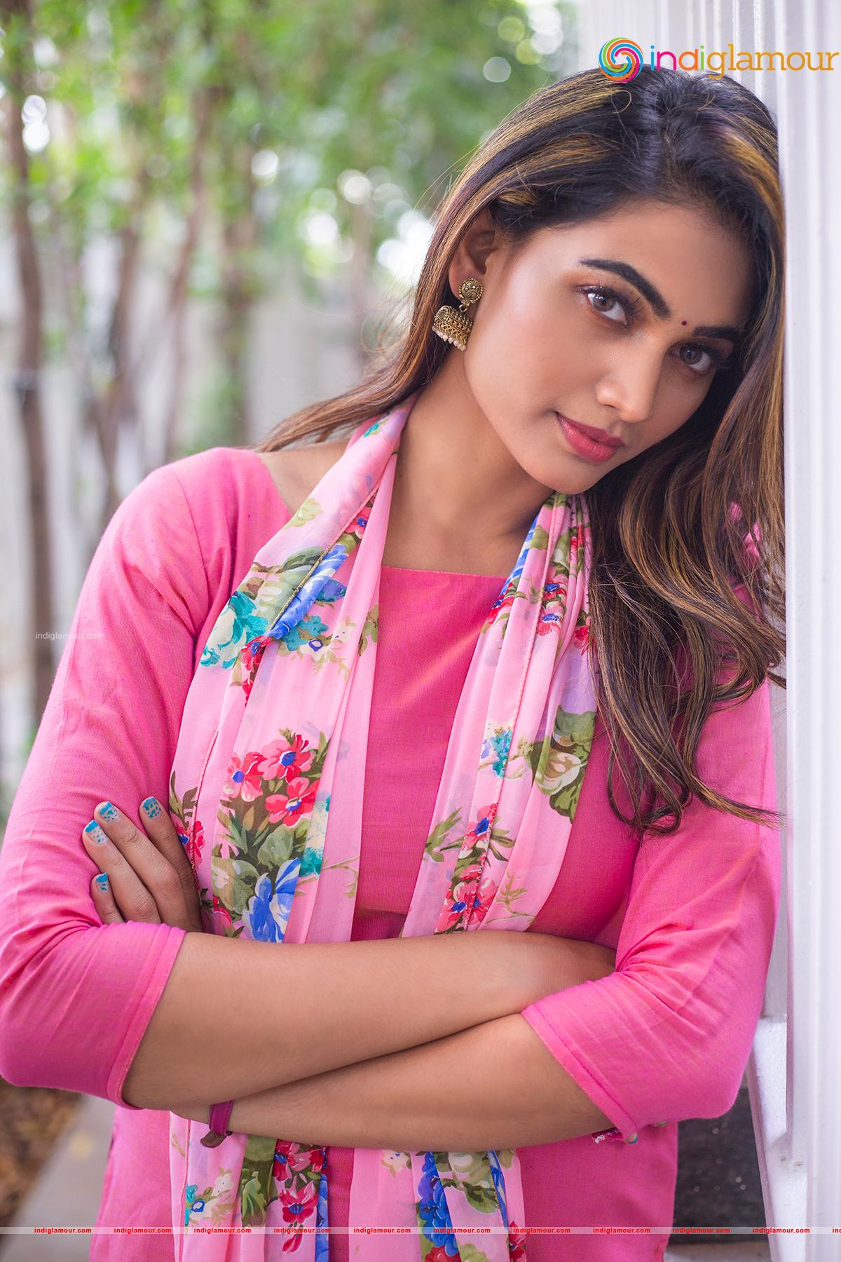 Spandana Palli Actress hd photo