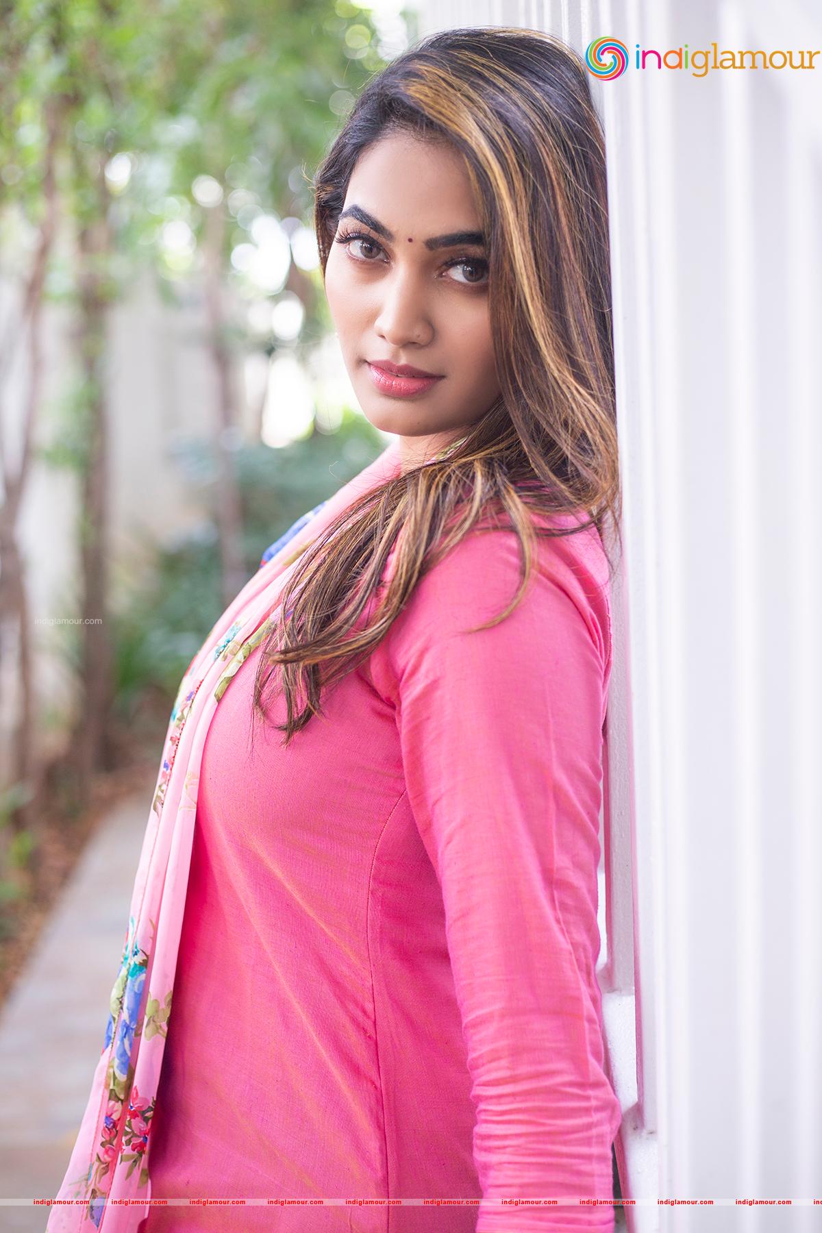 Spandana Palli Actress hd photo