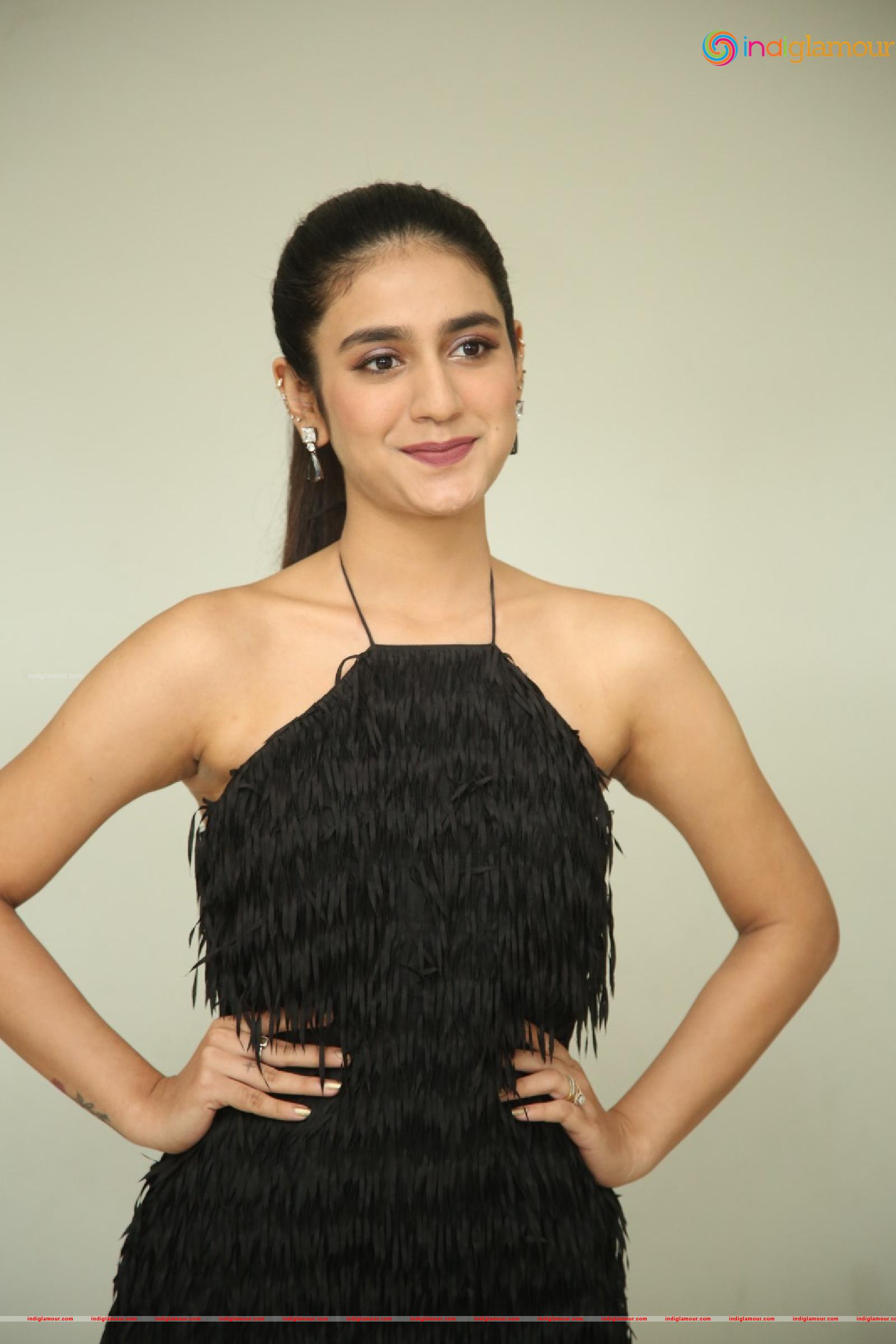 Priya Prakash Varrier Actress hd photo