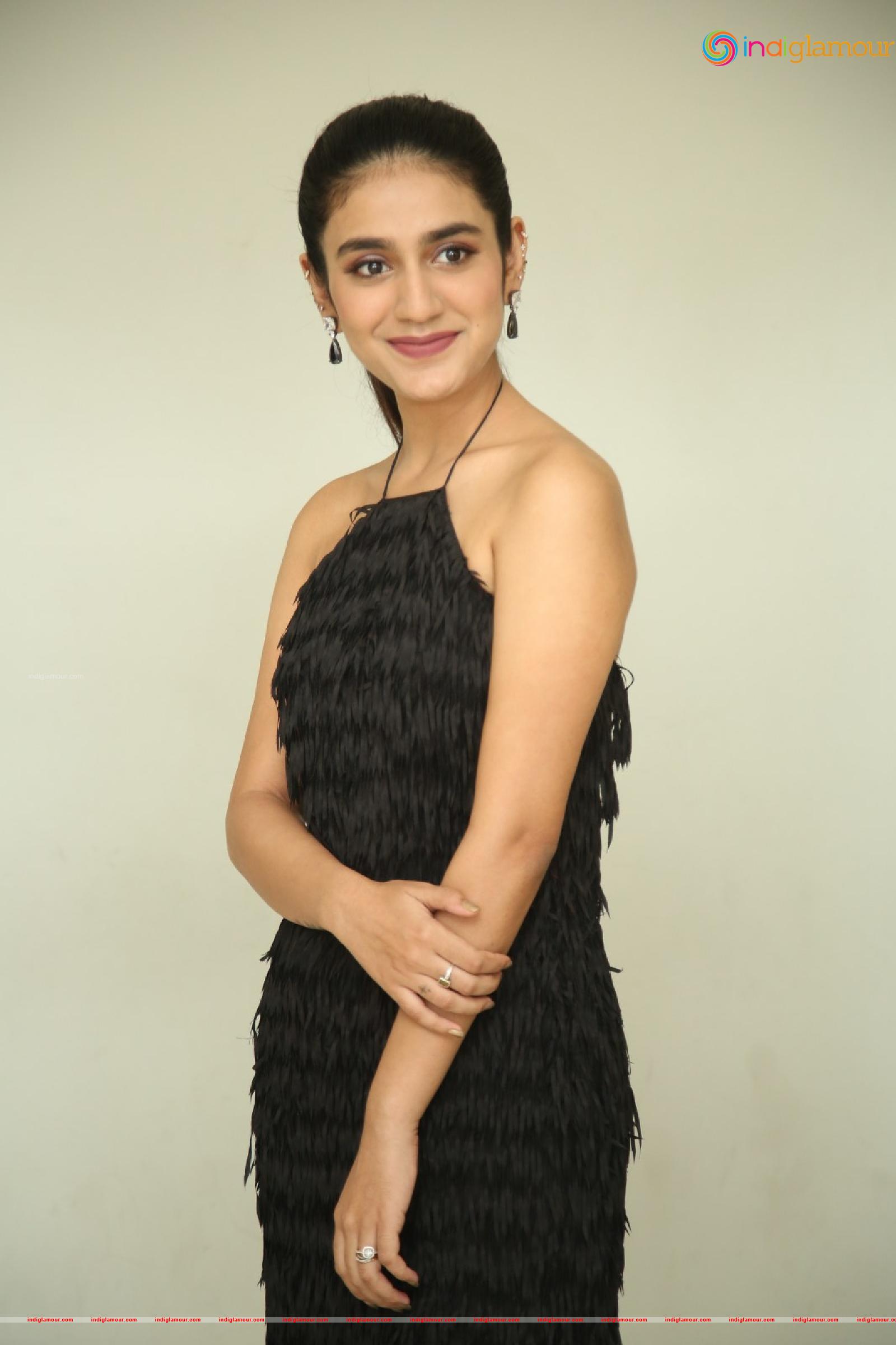 Priya Prakash Varrier Actress hd photo