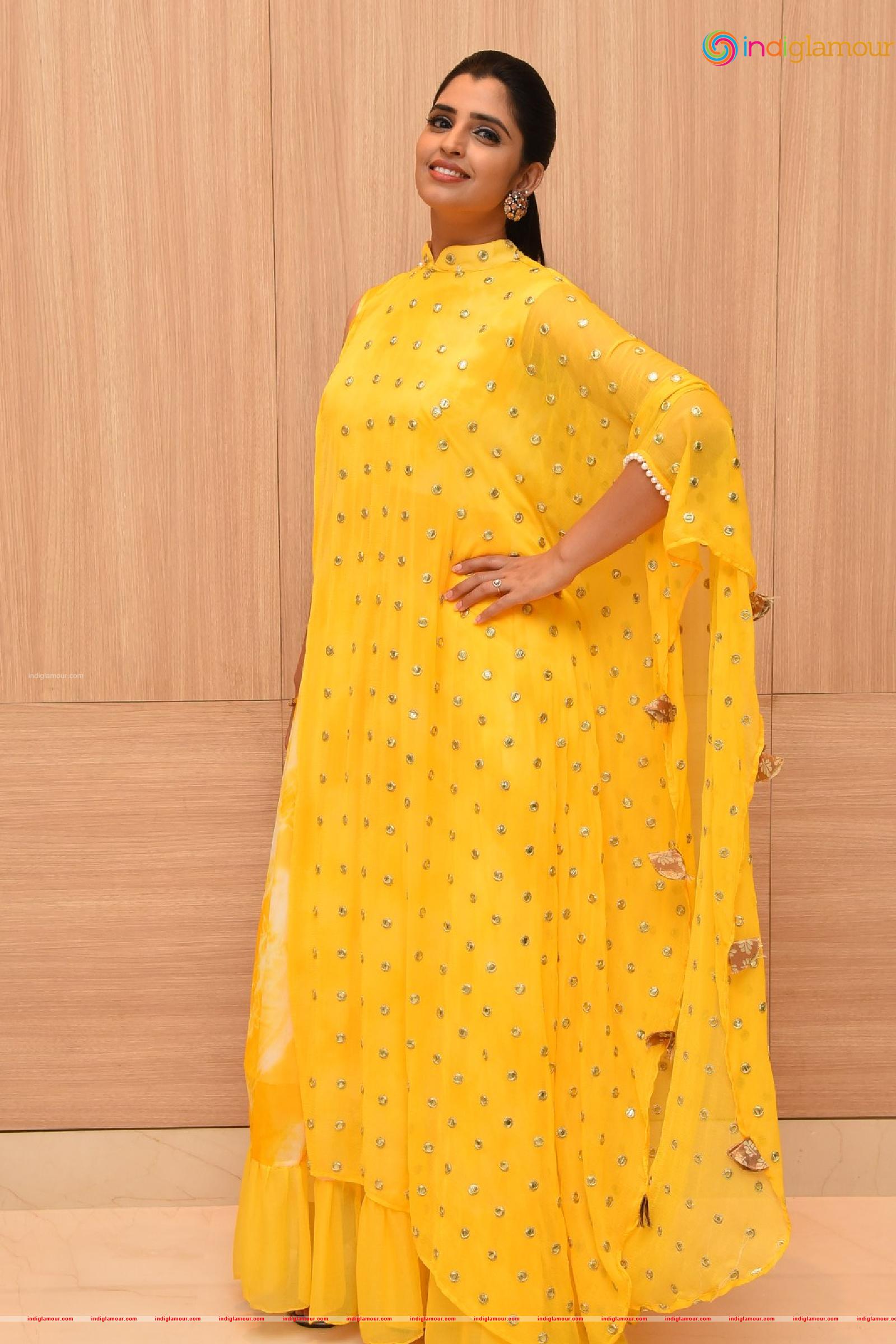 Syamala Actress hd photo
