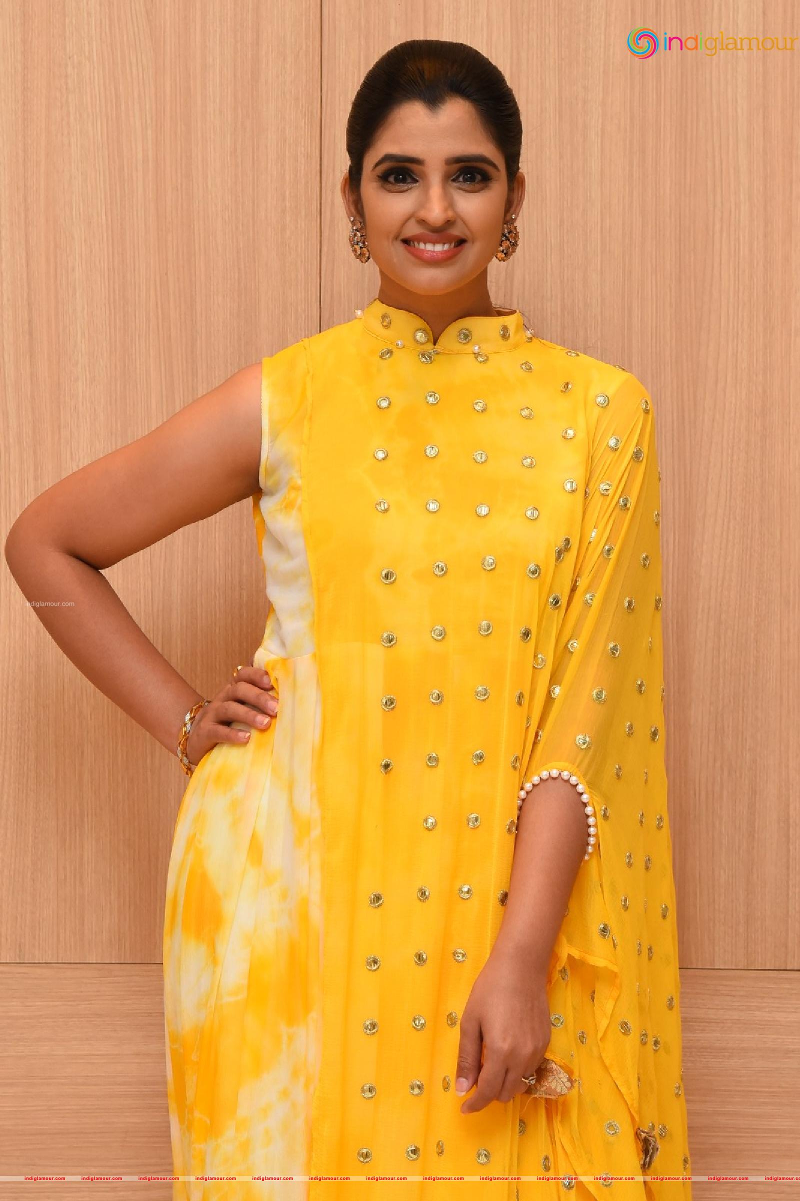 Syamala Actress hd photo