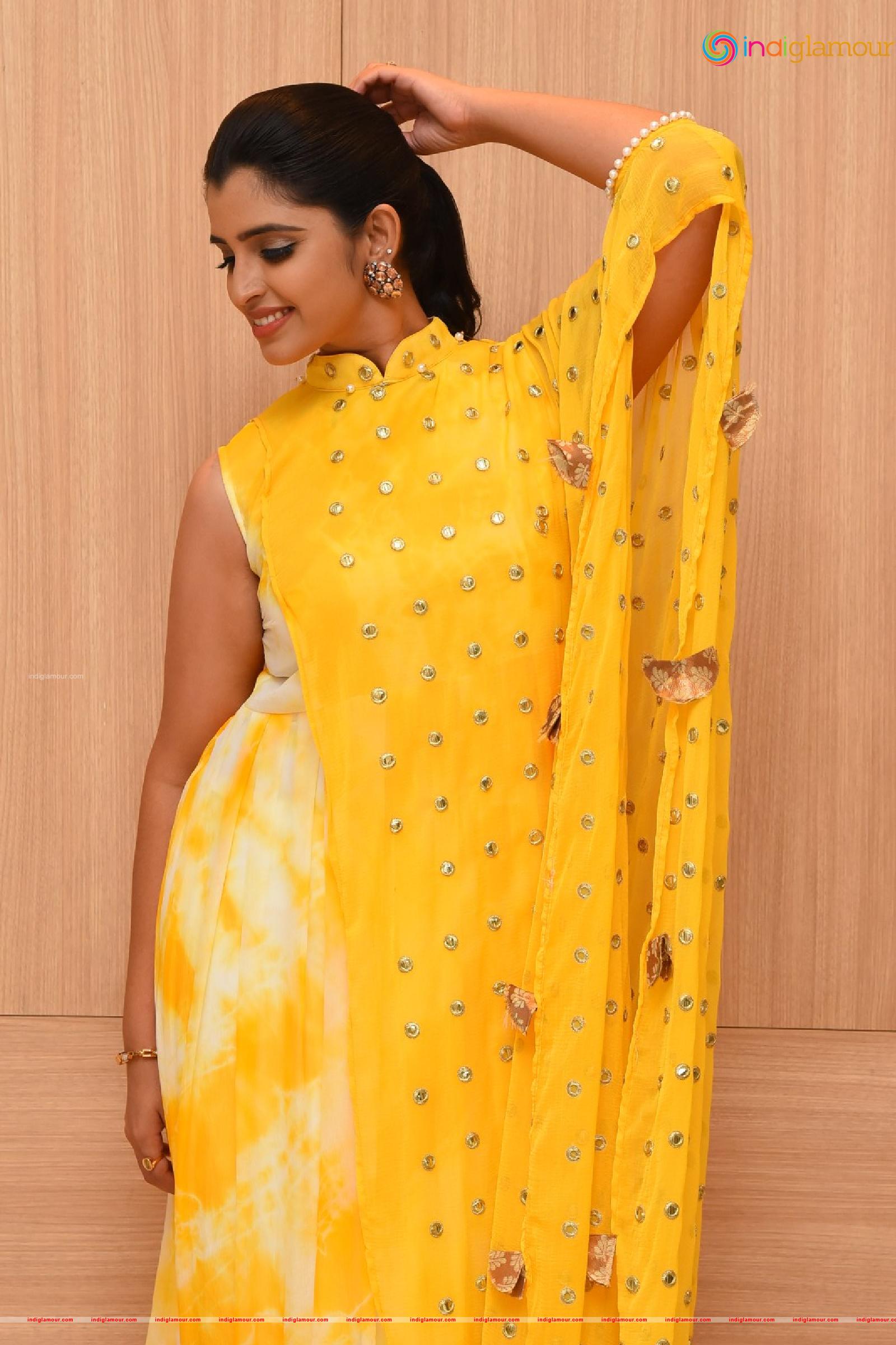 Syamala Actress hd photo