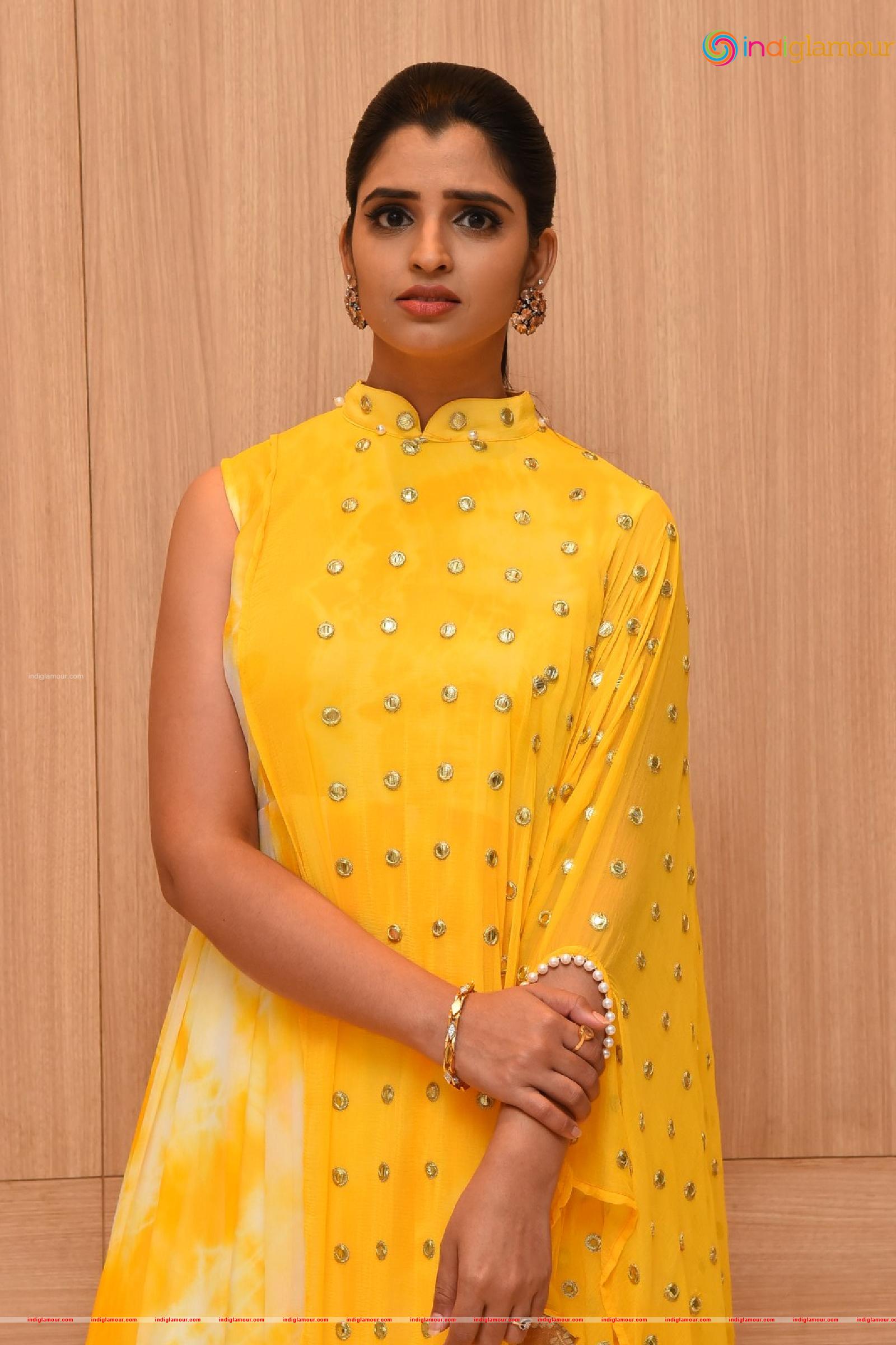 Syamala Actress hd photo