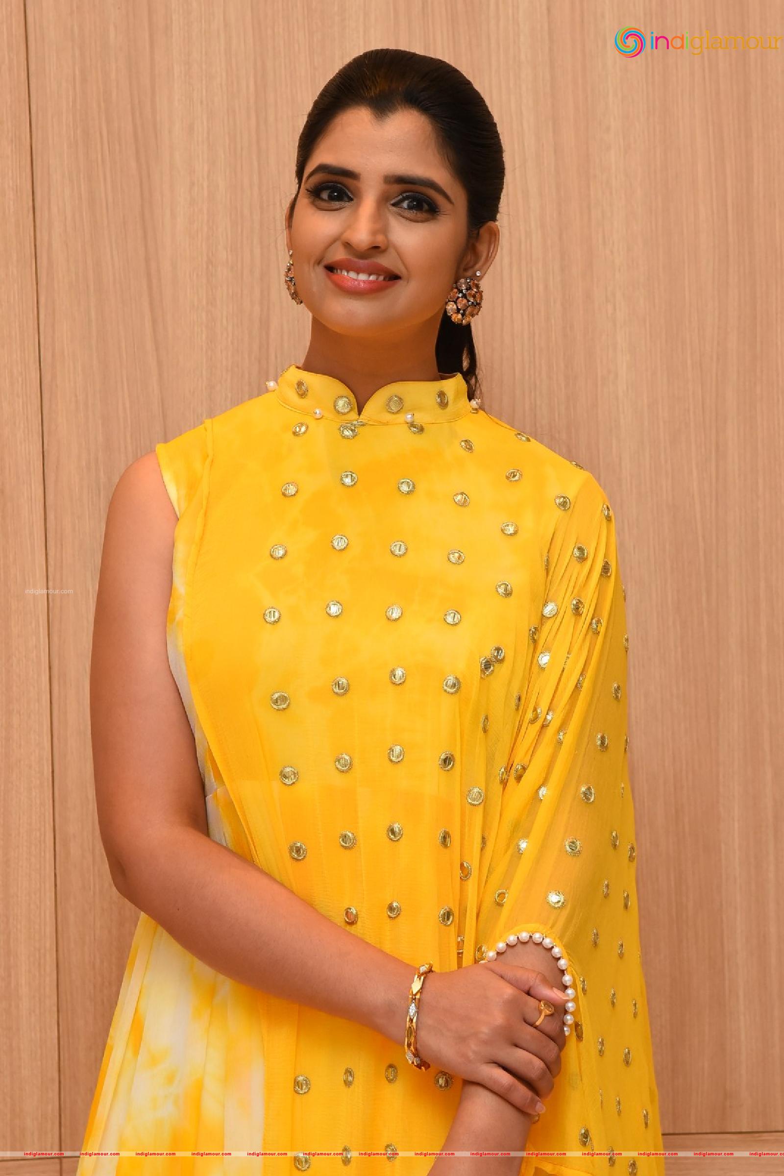 Syamala Actress hd photo