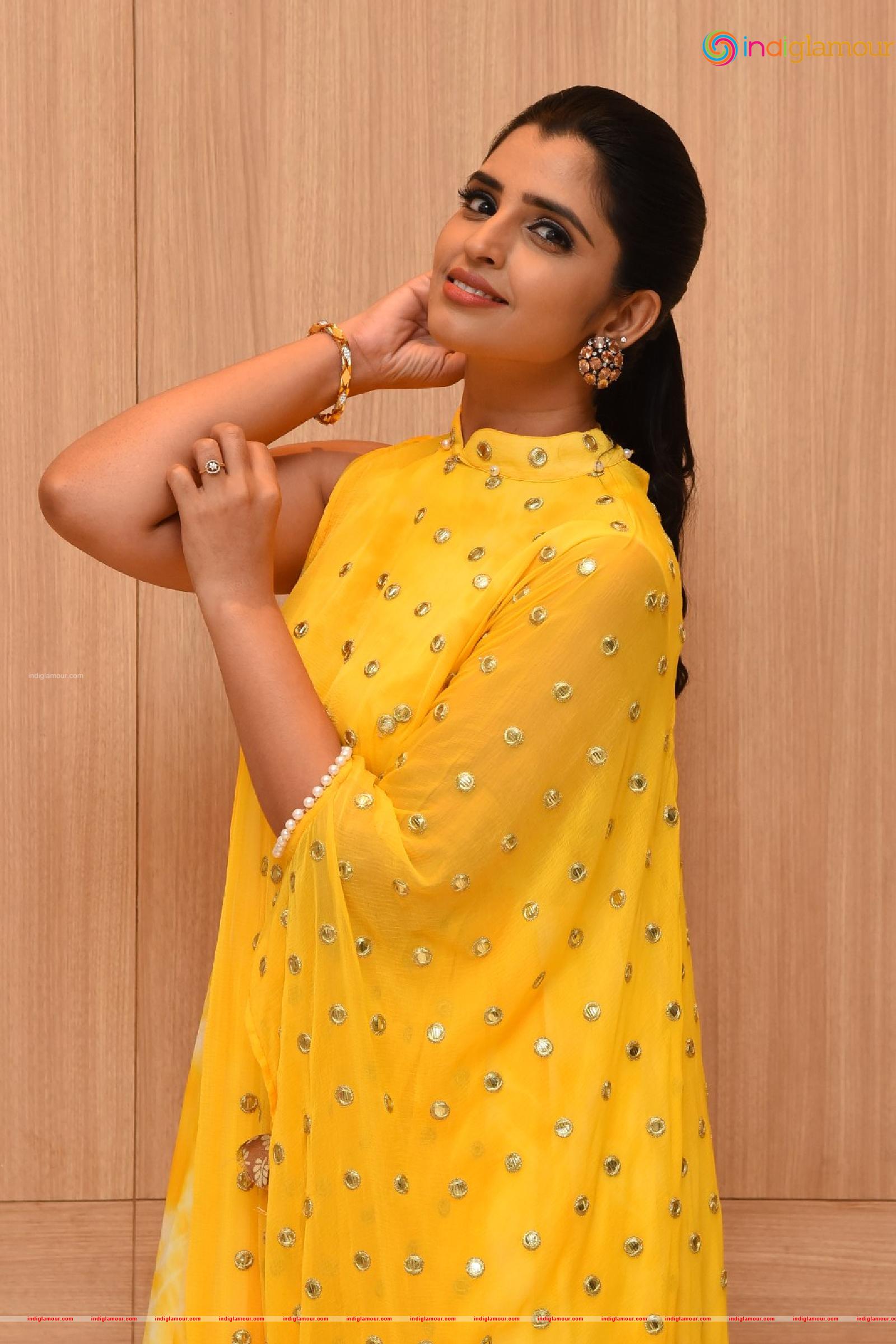 Syamala Actress hd photo