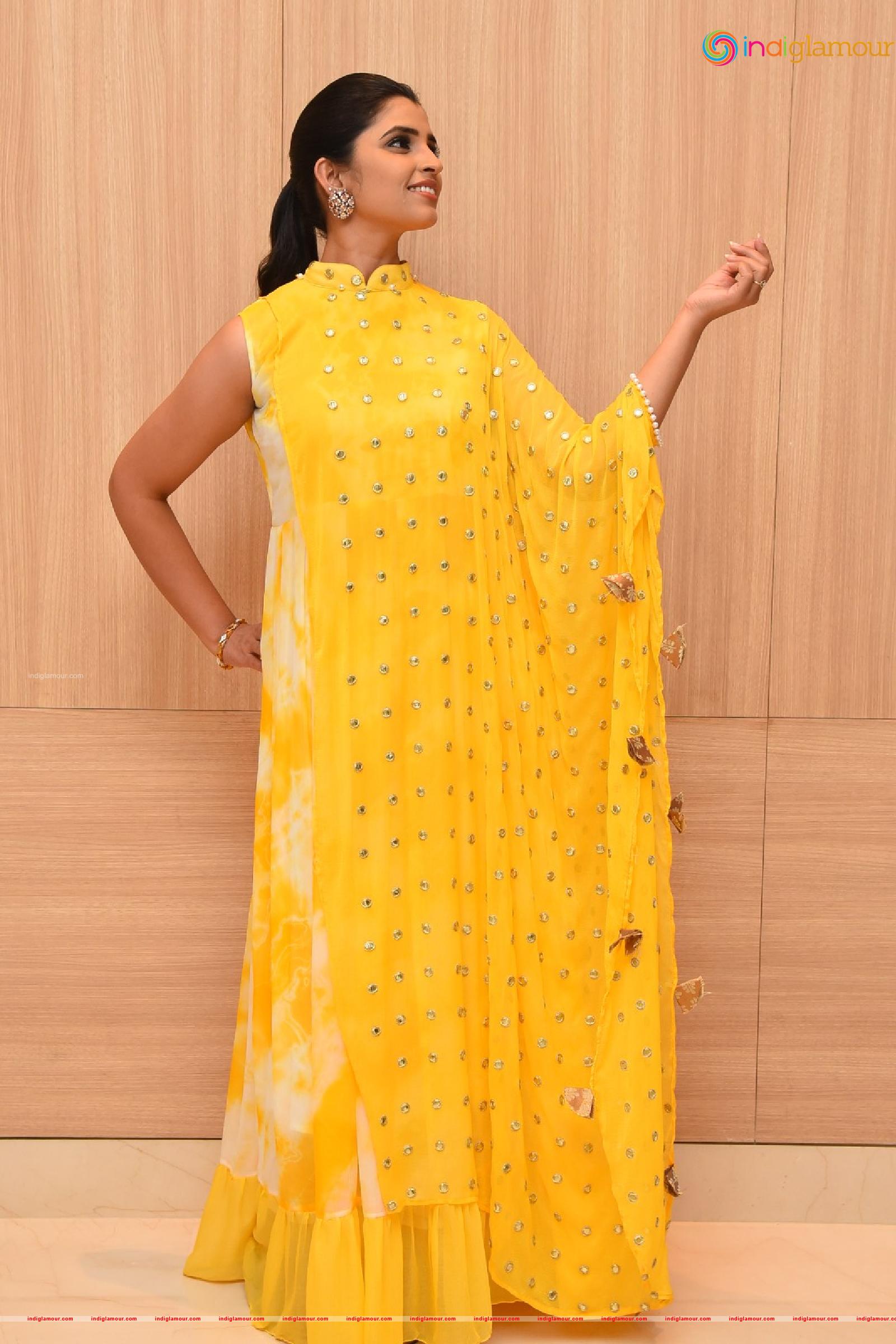 Syamala Actress hd photo