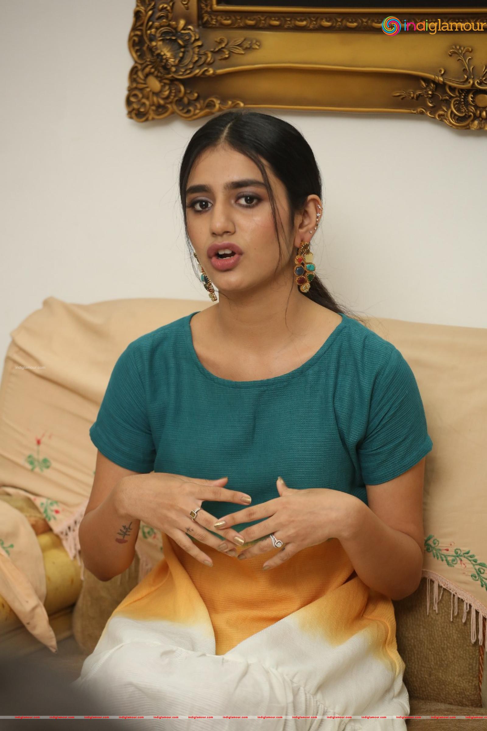 Priya Prakash Varrier Actress hd photo