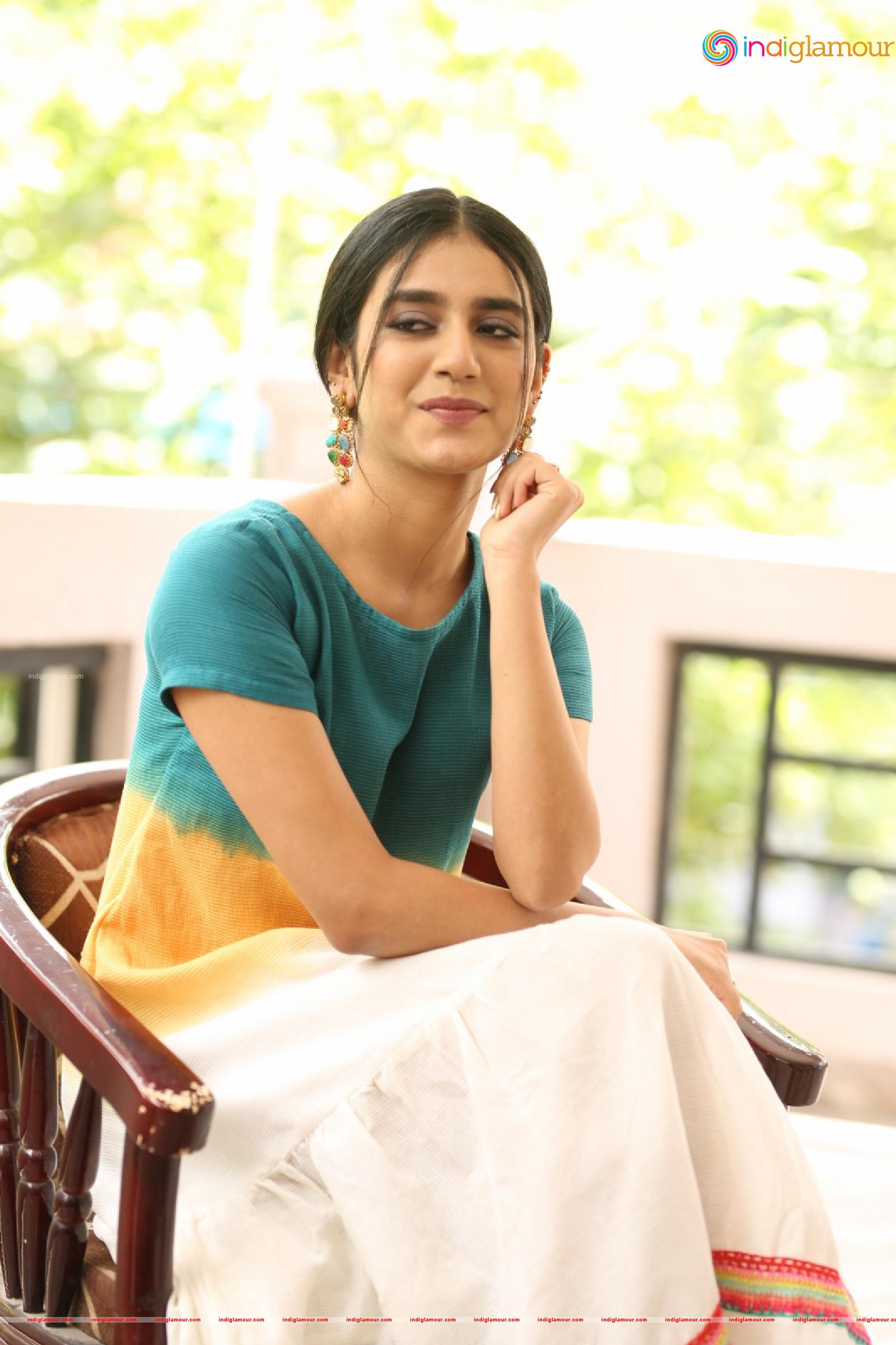 Priya Prakash Varrier Actress hd photo