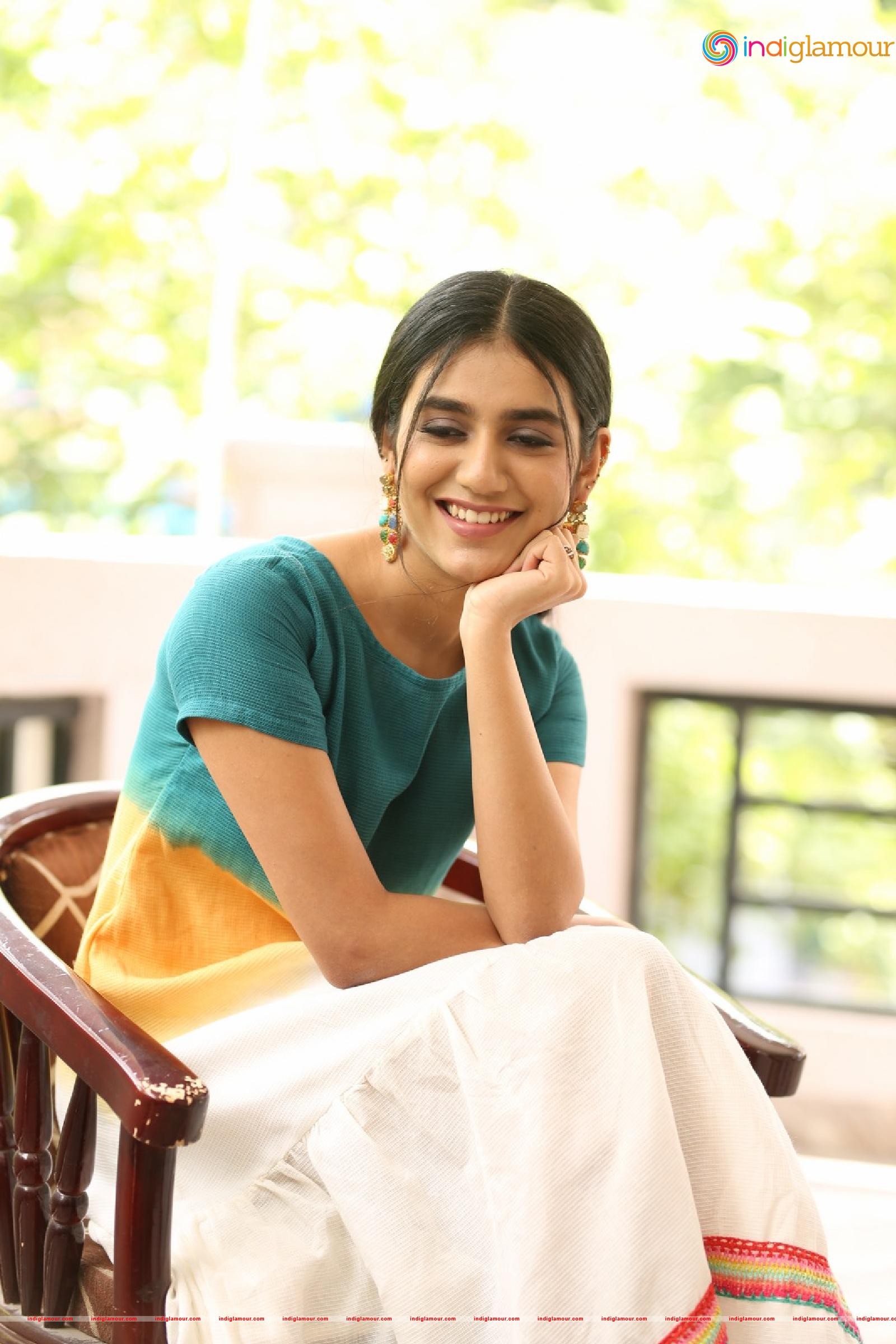 Priya Prakash Varrier Actress hd photo