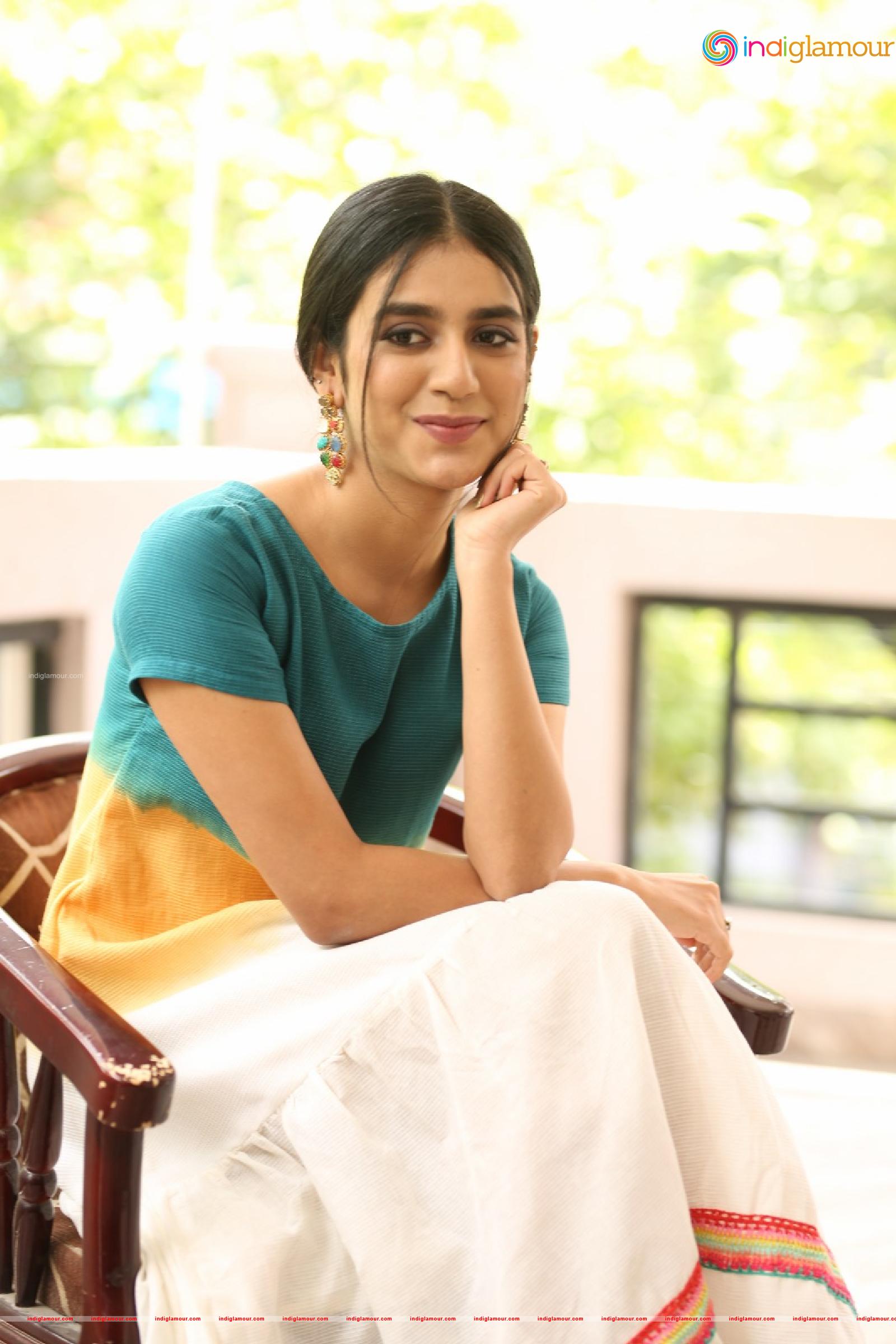 Priya Prakash Varrier Actress hd photo