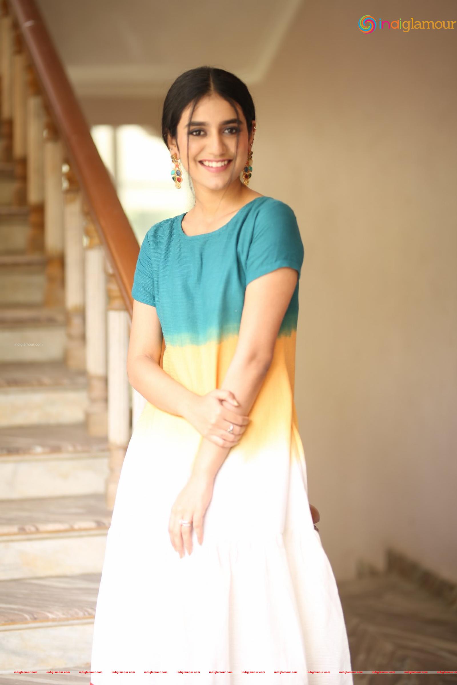 Priya Prakash Varrier Actress hd photo