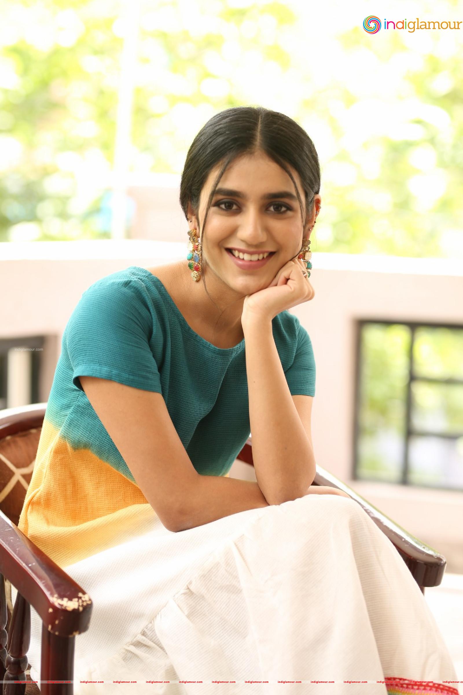 Priya Prakash Varrier Actress hd photo