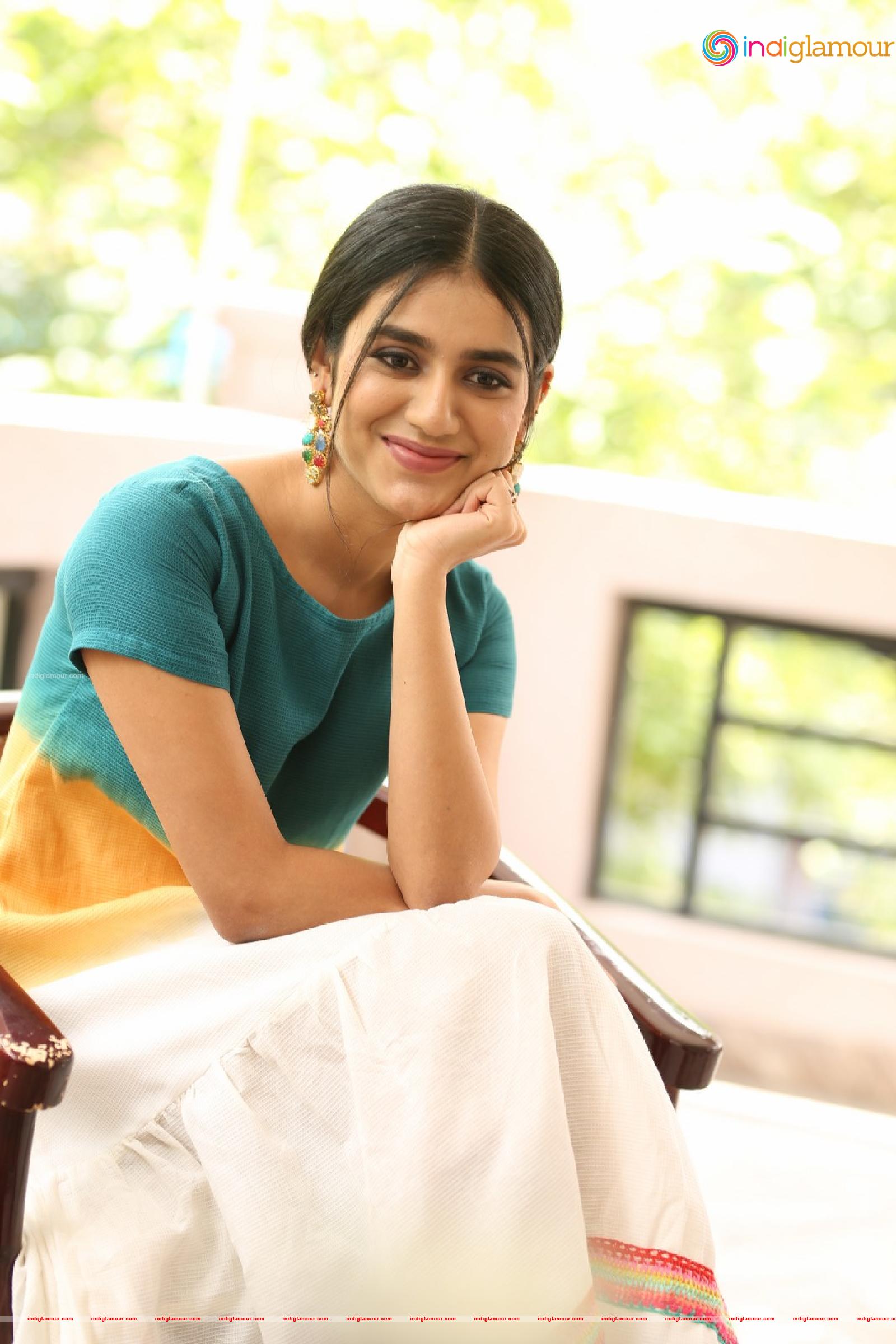 Priya Prakash Varrier Actress hd photo