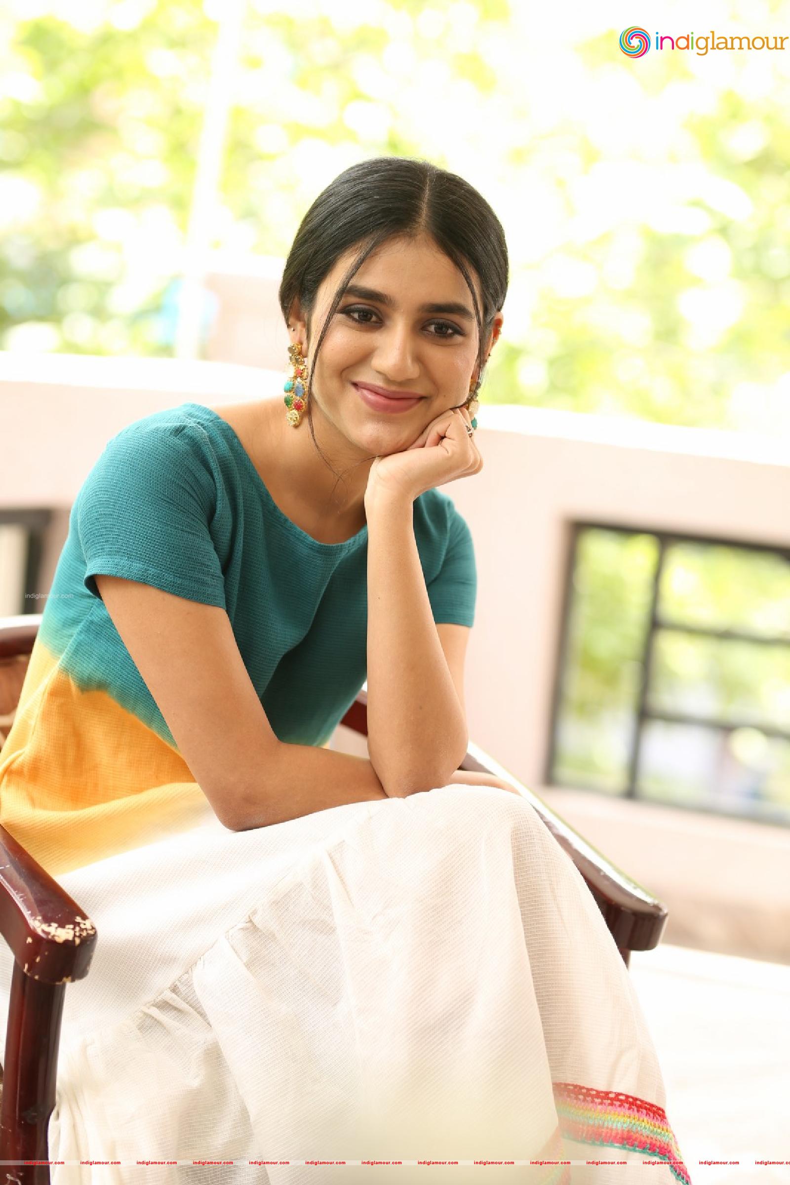 Priya Prakash Varrier Actress hd photo