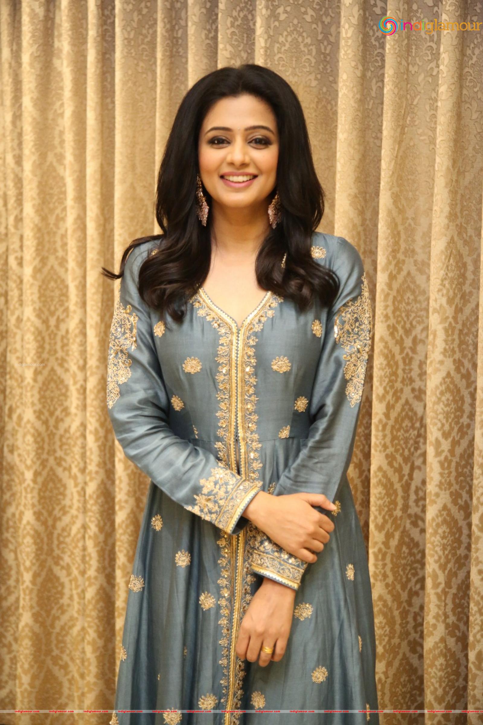 Priyamani Actress hd photo