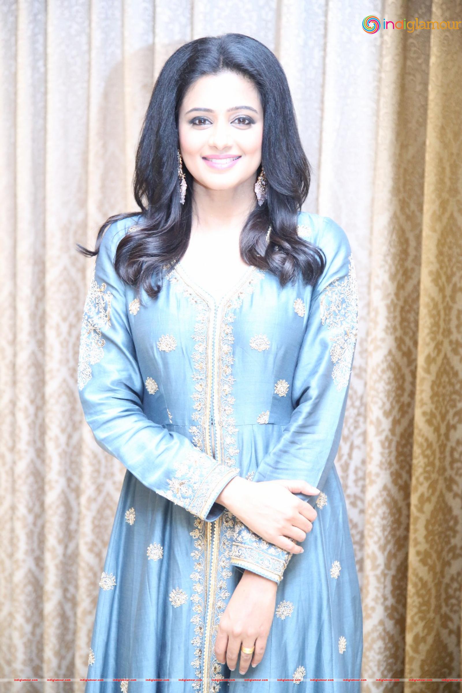 Priyamani Actress hd photo