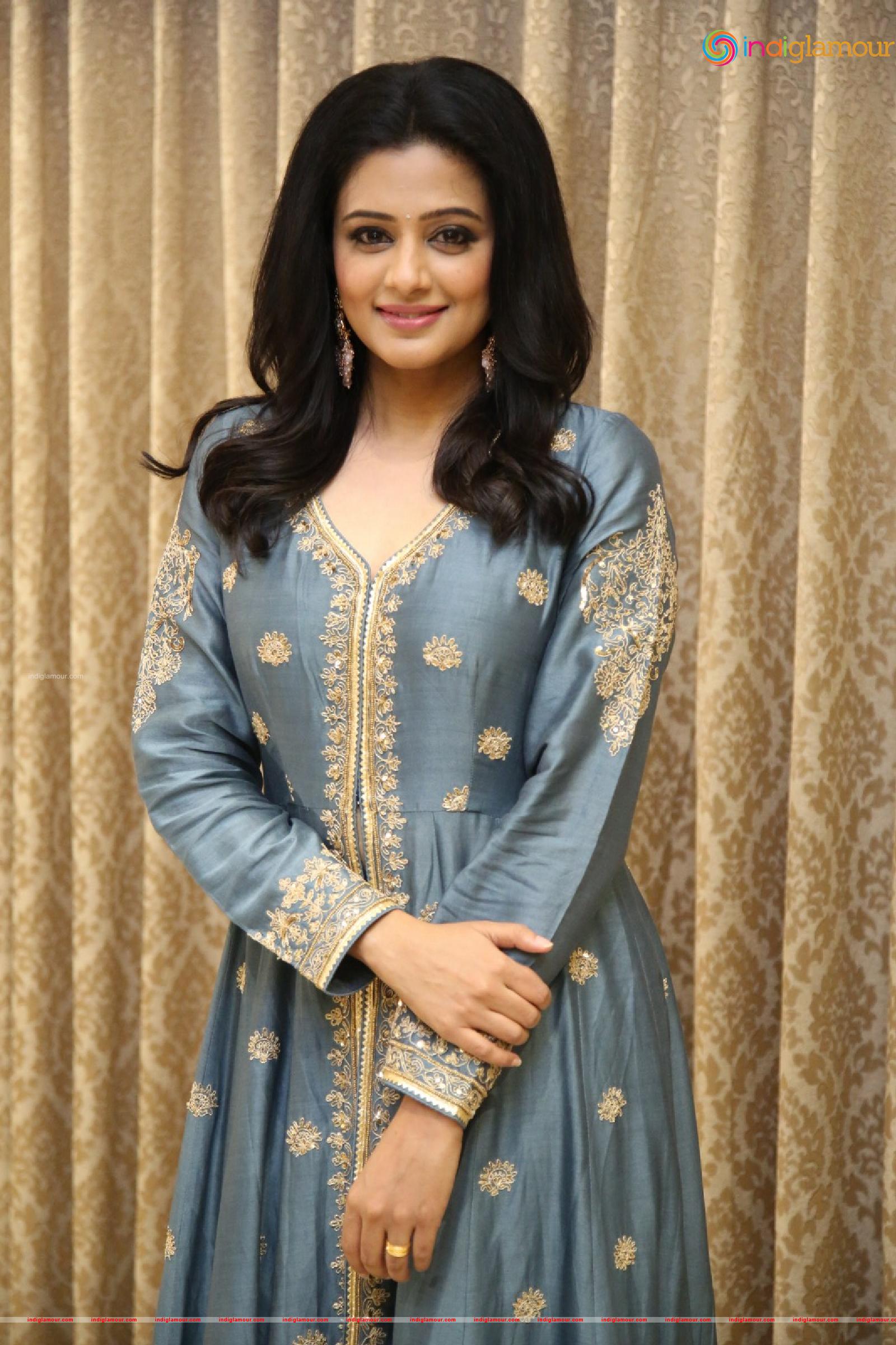 Priyamani Actress hd photo