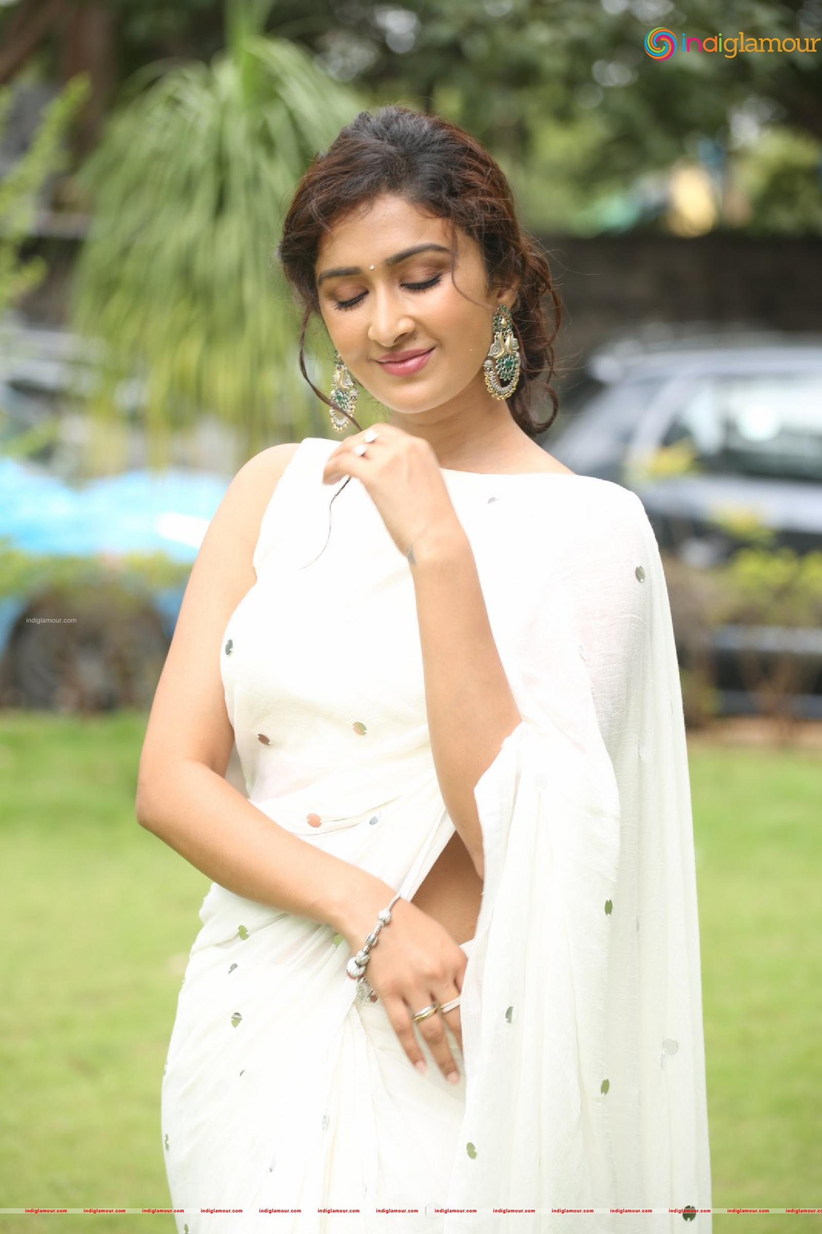 Farnaz Shetty Actress hd photo