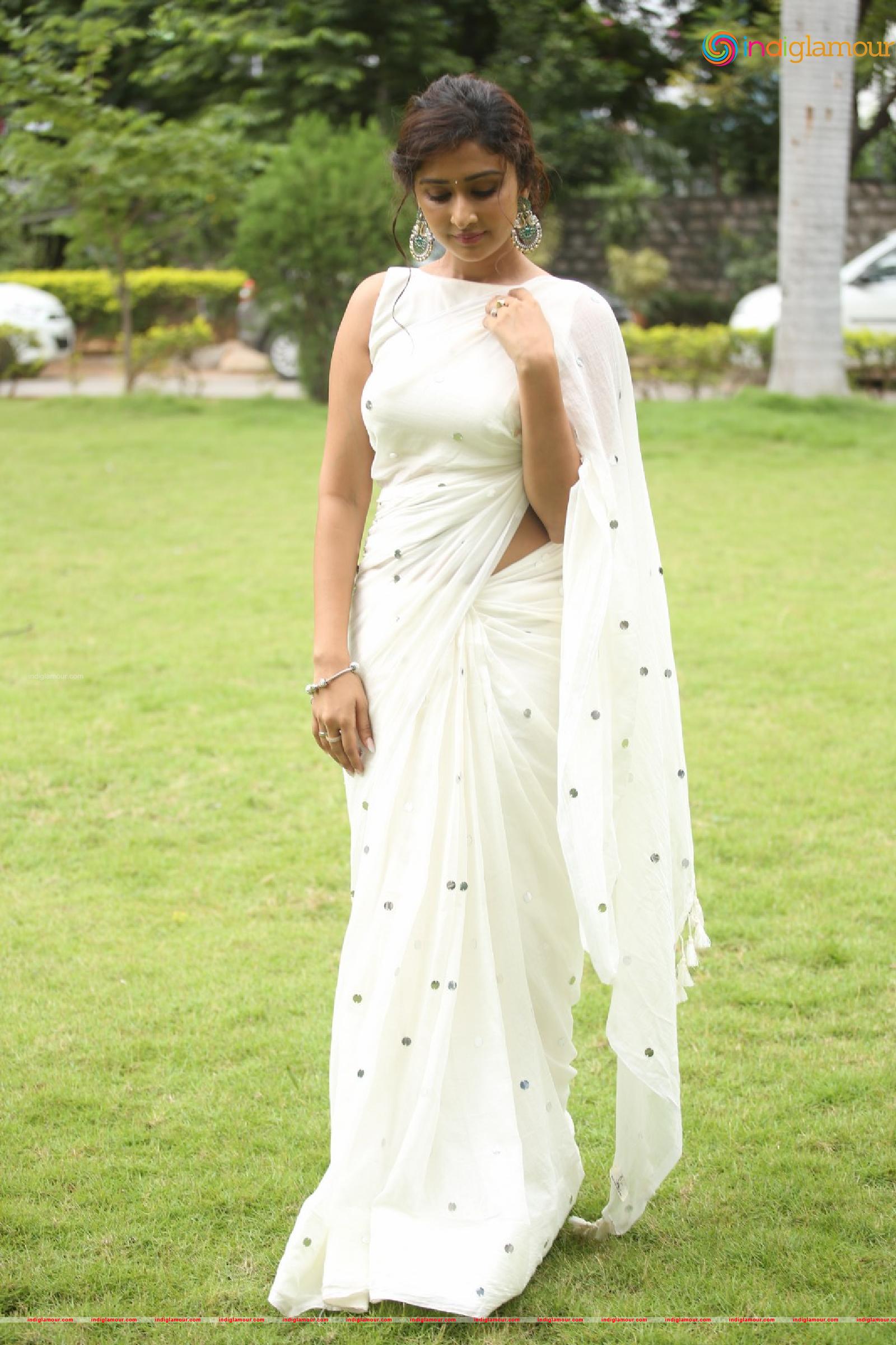 Farnaz Shetty Actress hd photo