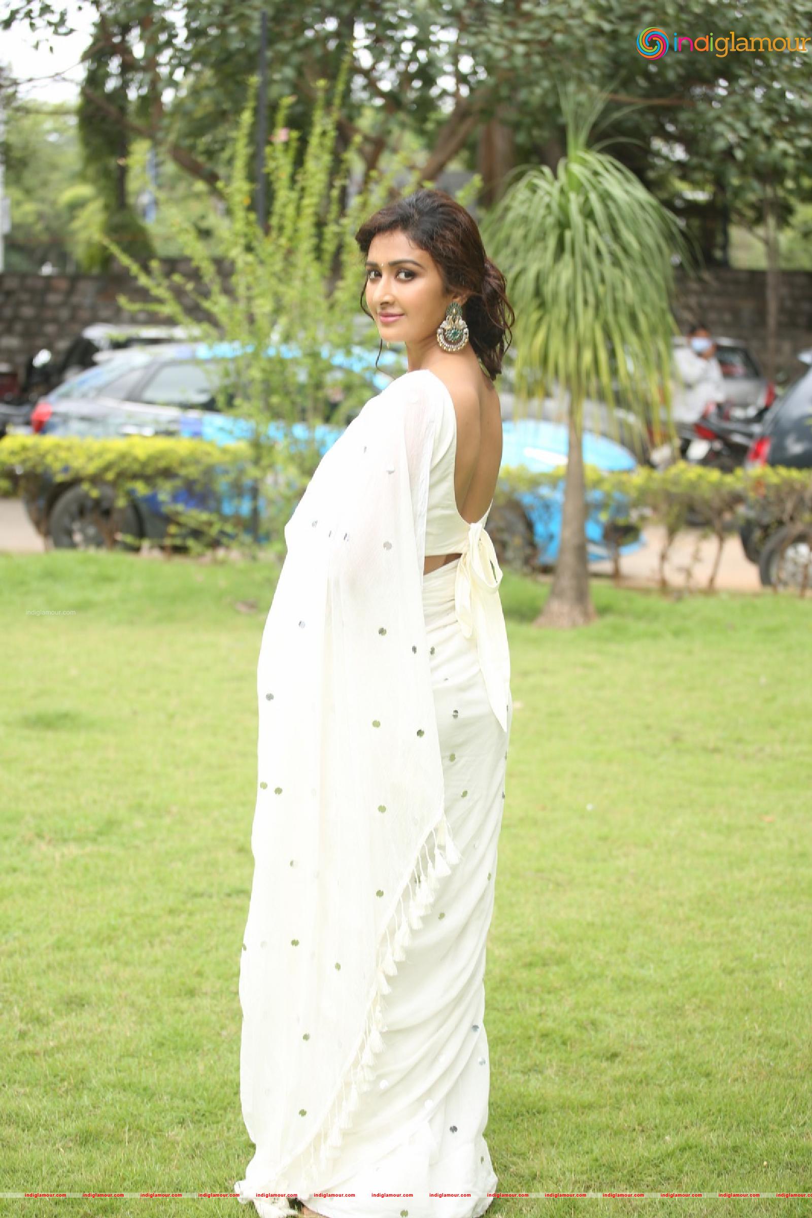 Farnaz Shetty Actress hd photo
