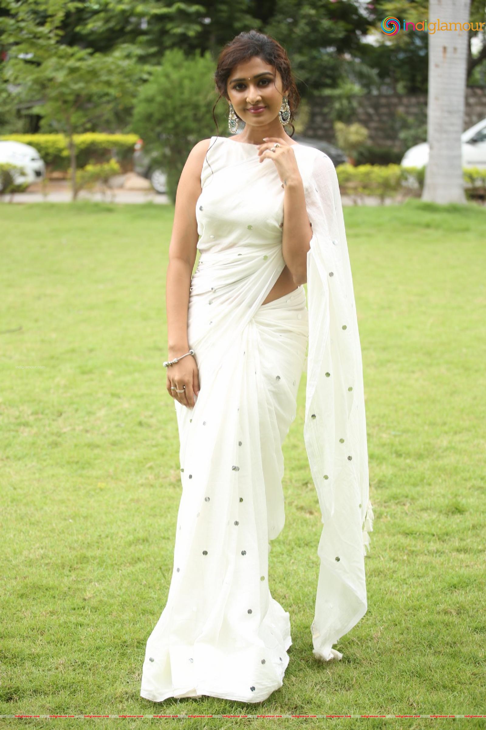 Farnaz Shetty Actress hd photo
