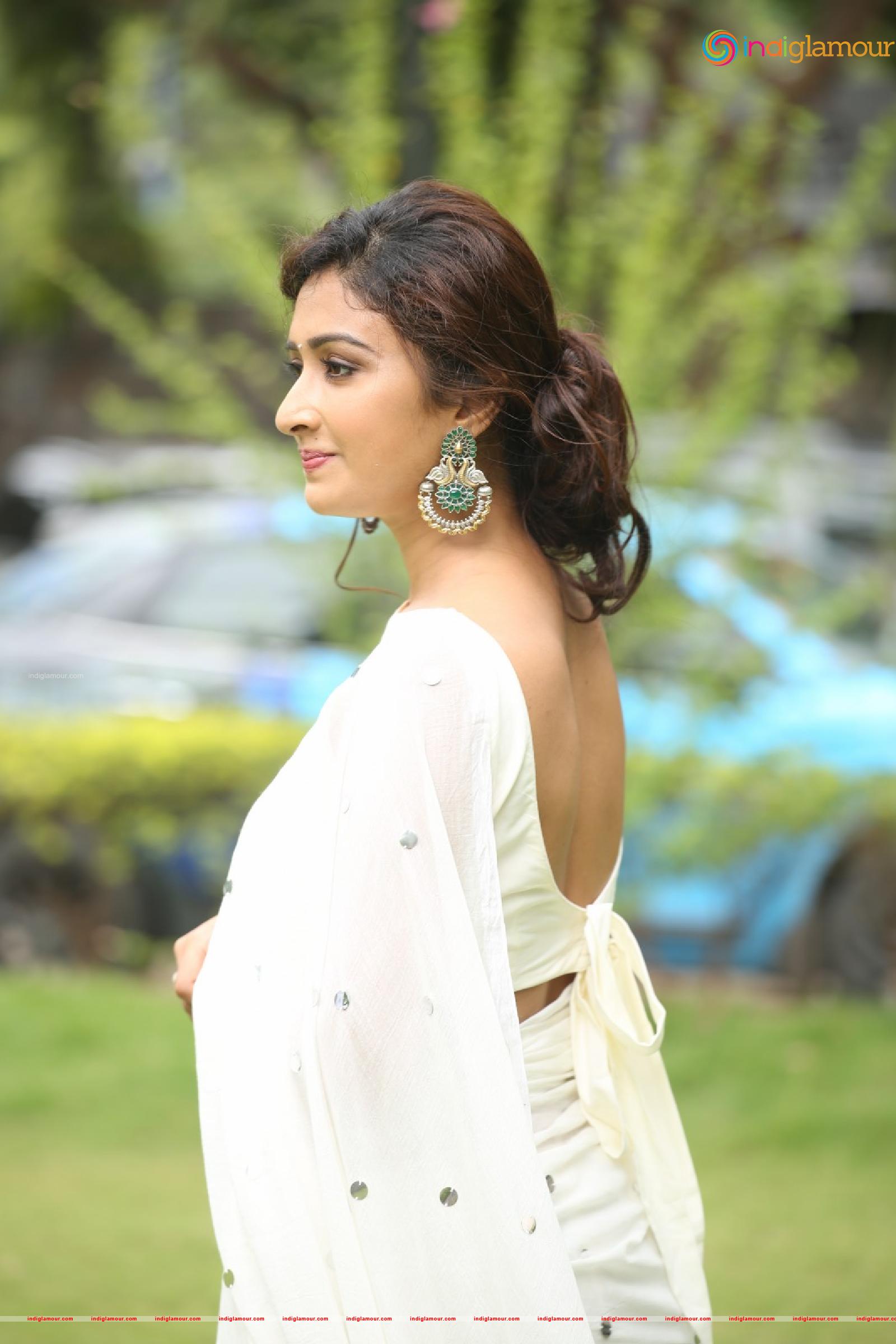 Farnaz Shetty Actress hd photo